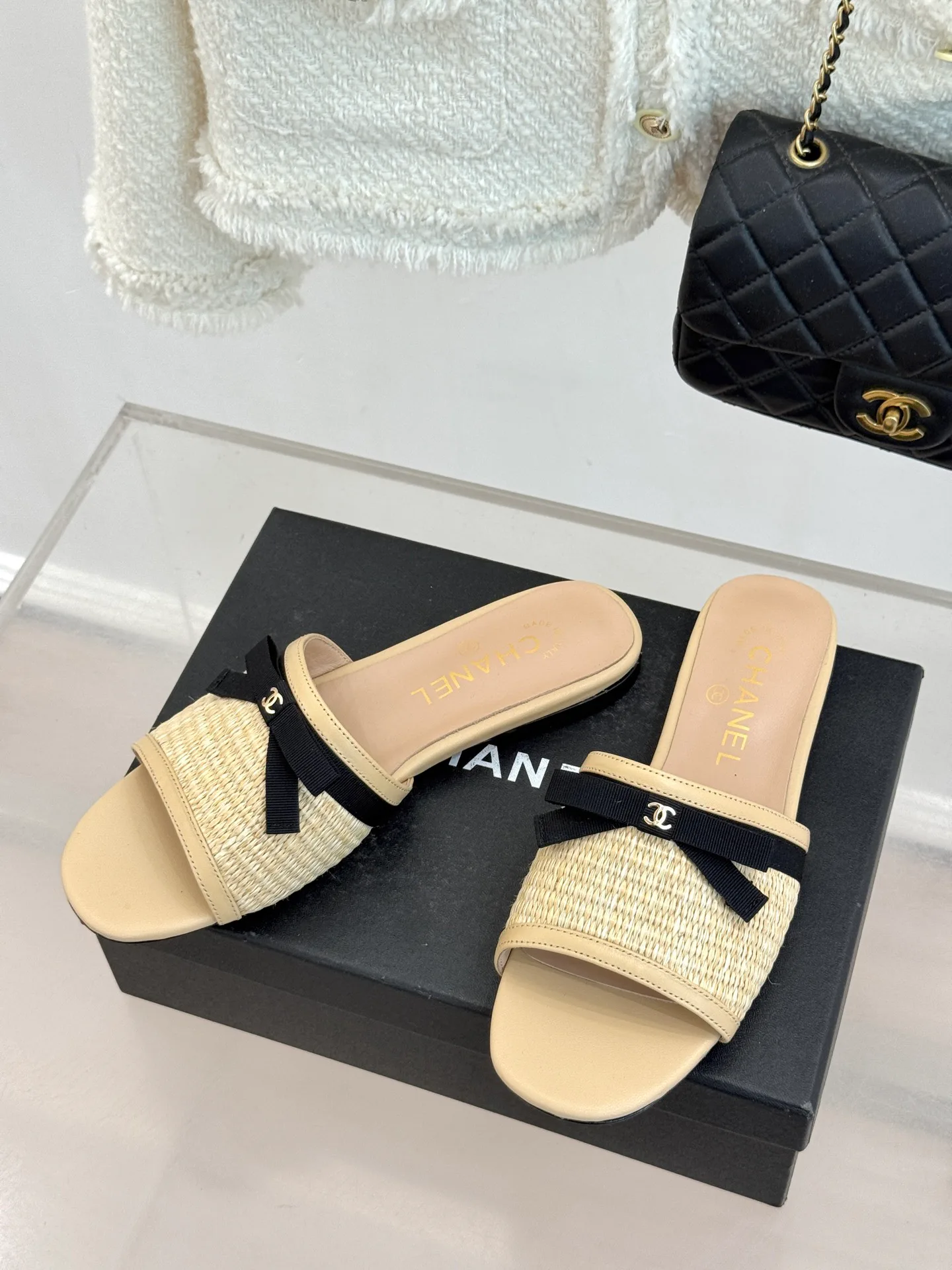 Шлепанцы Женские Chanel 13269287