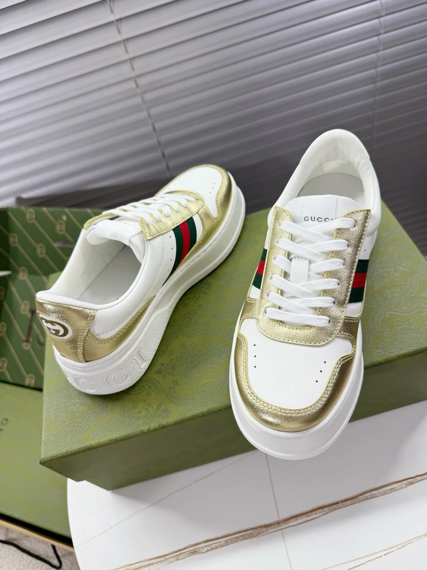 Кеды Женские Gucci 13287303