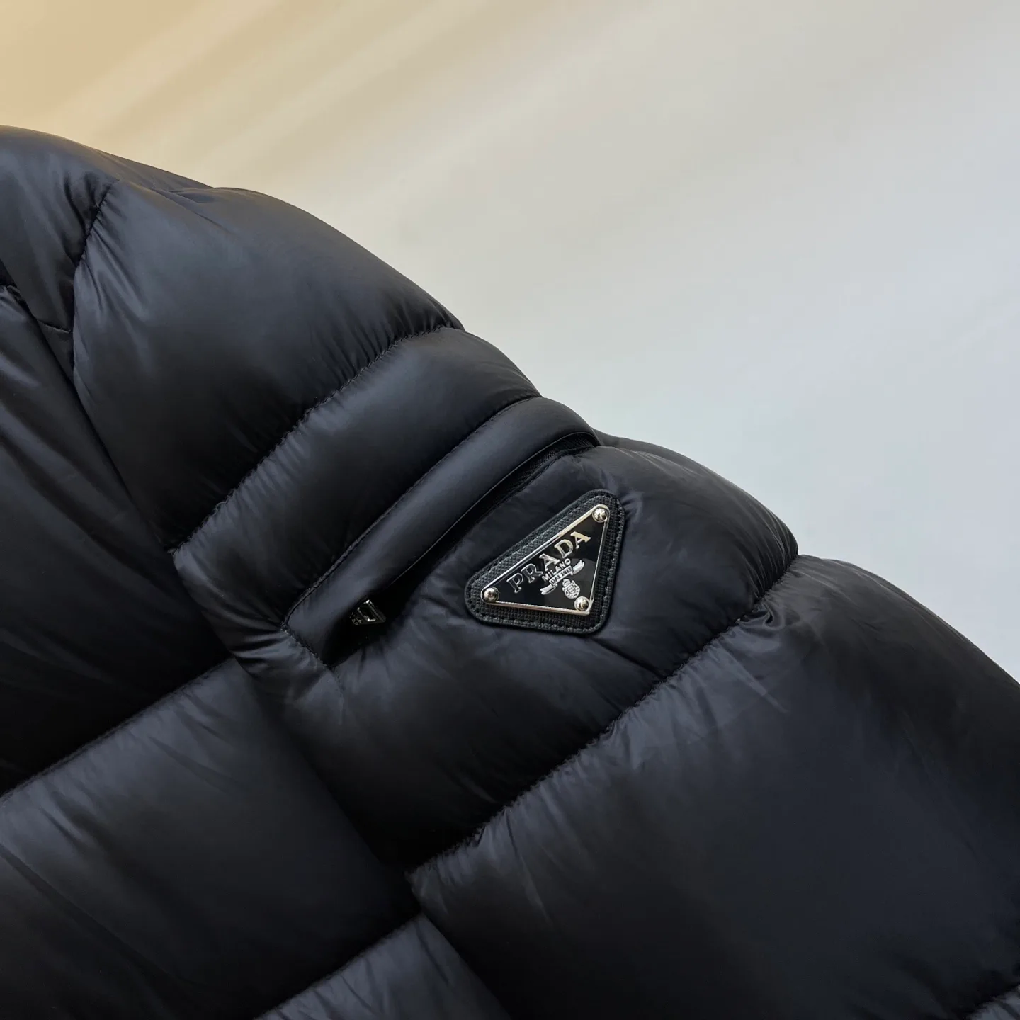 Куртки И Пуховики Женские Prada 844144