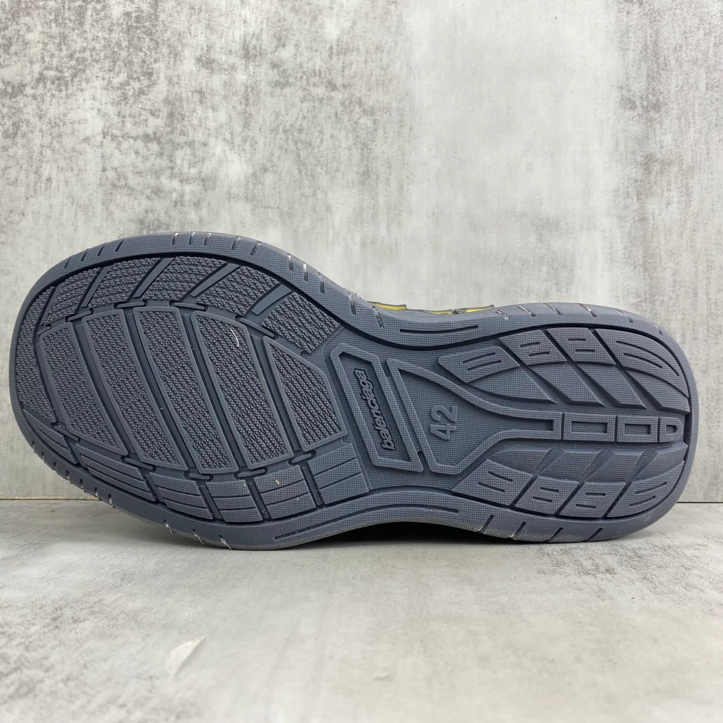 Кроссовки Женские Balenciaga 10247860