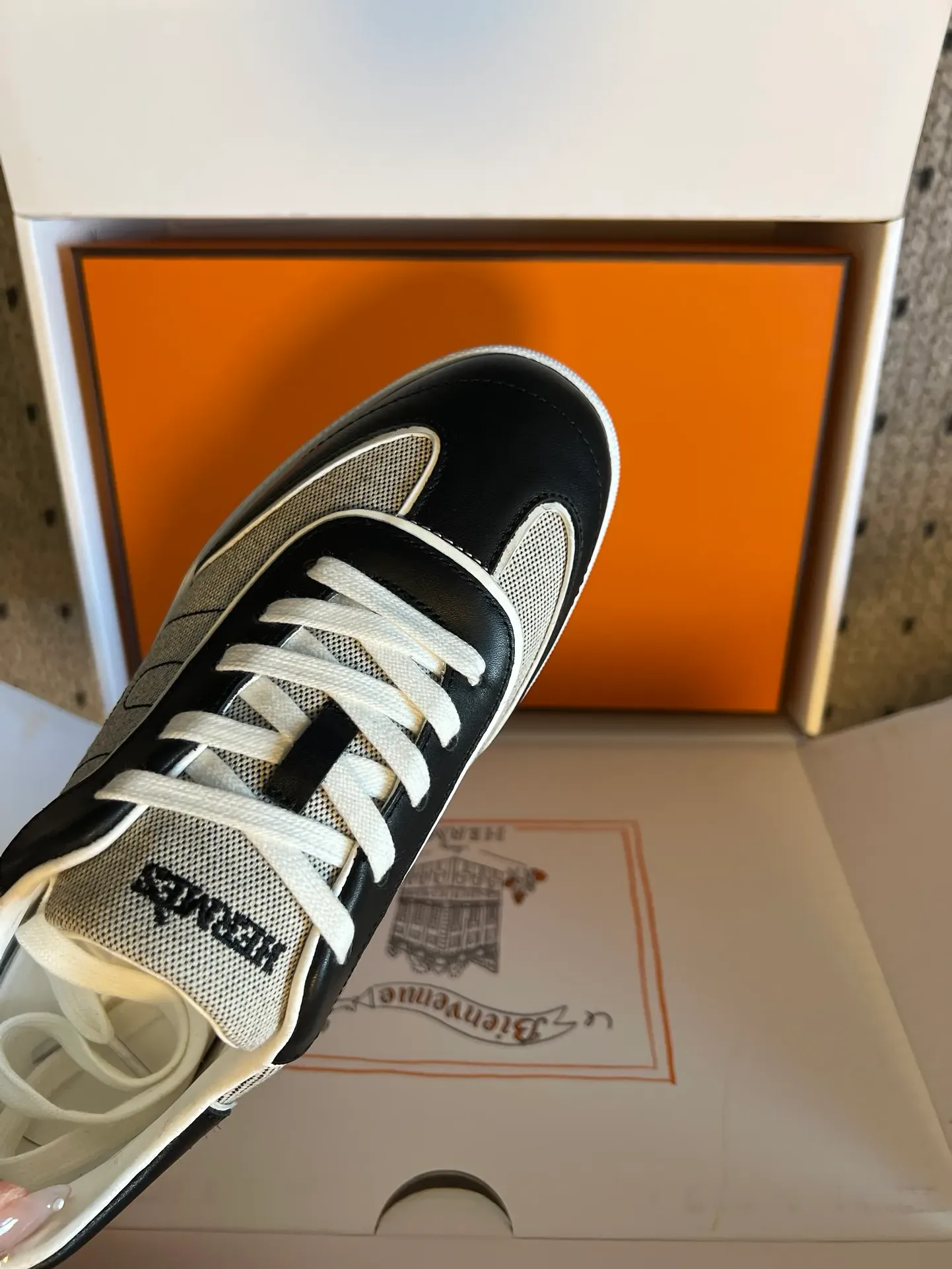 Кроссовки Женские Hermes 1247340