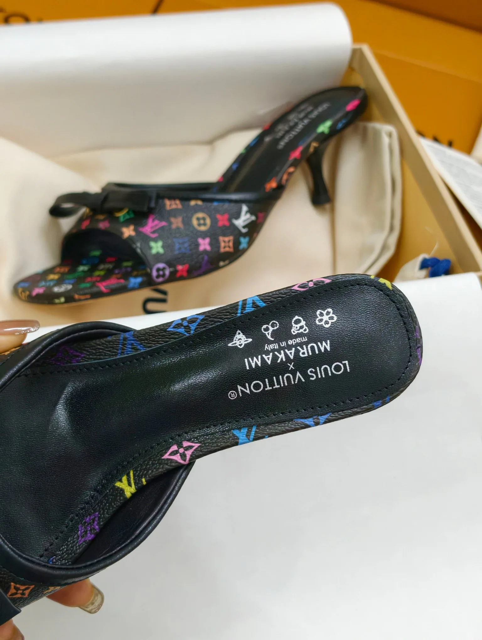 Босоножки Женские Louis Vuitton 10236807