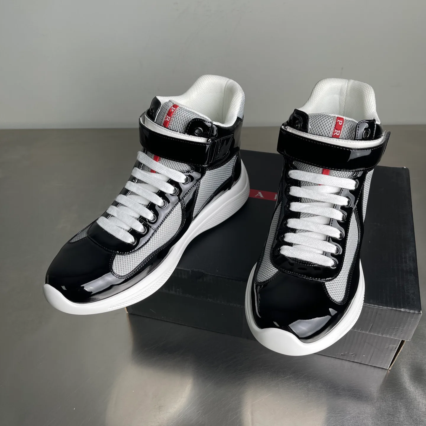 Кроссовки Женские Prada 986868