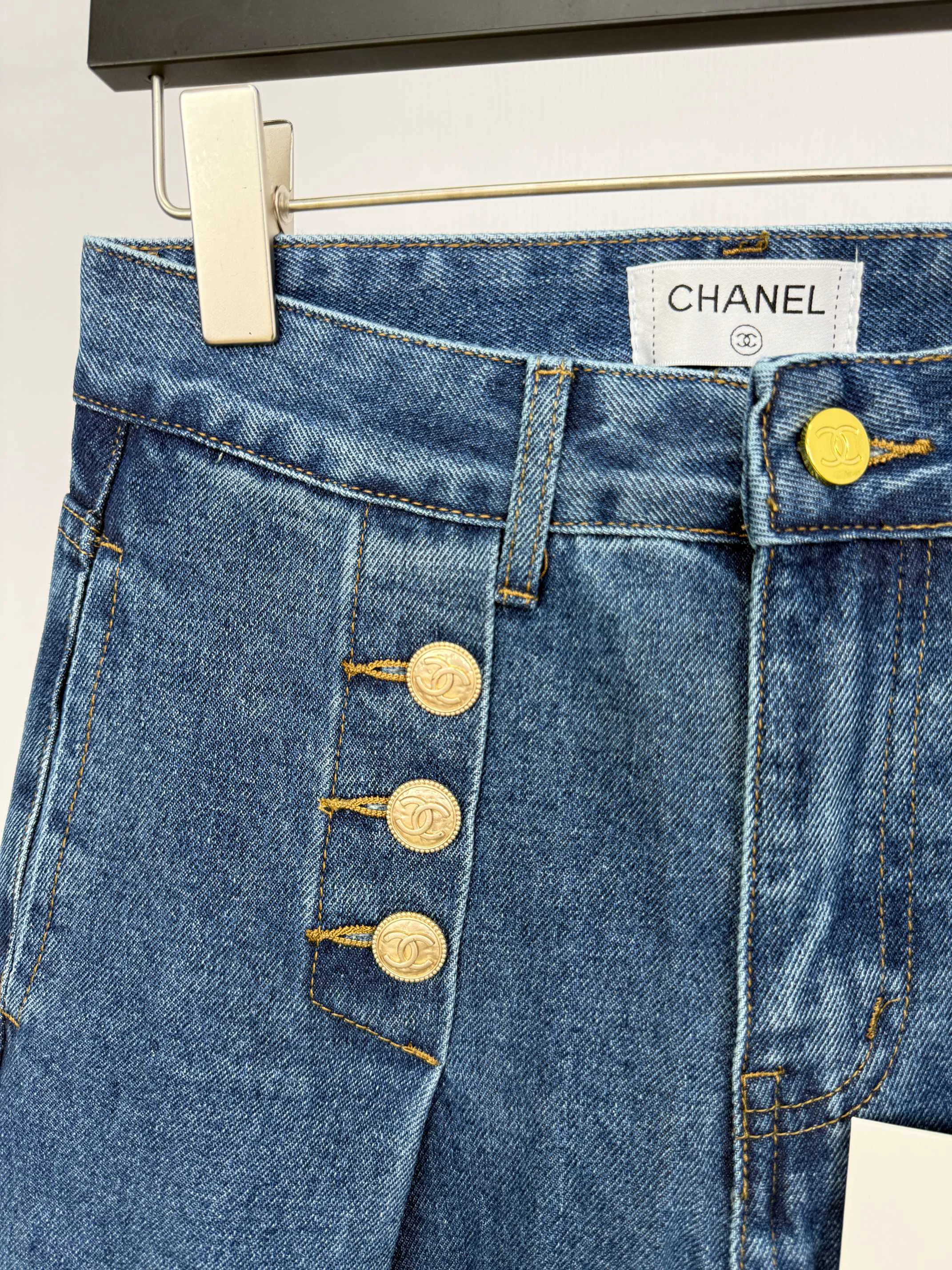 Джинсы Женские Chanel 98211