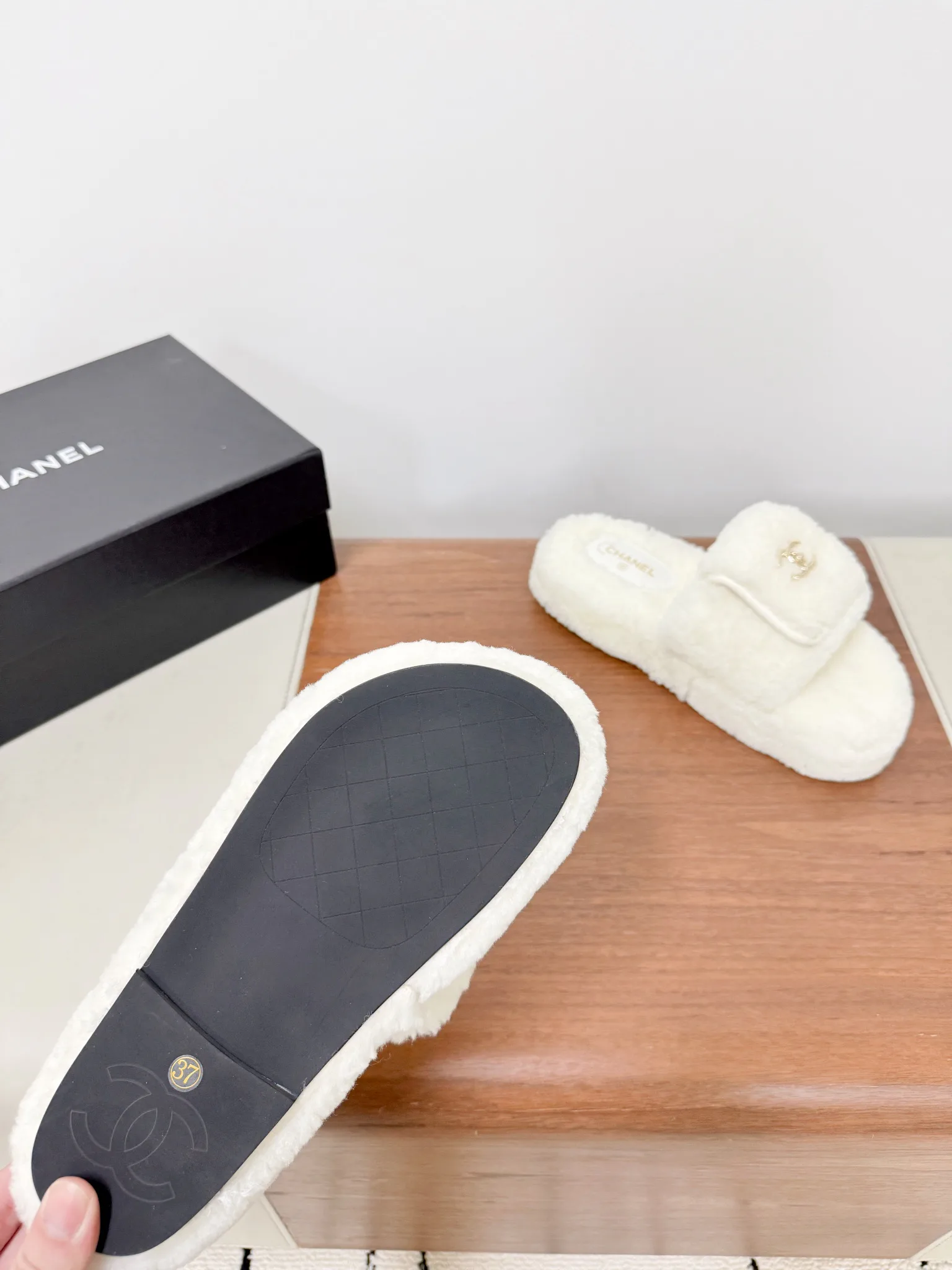 Тапочки Женские Chanel 238378