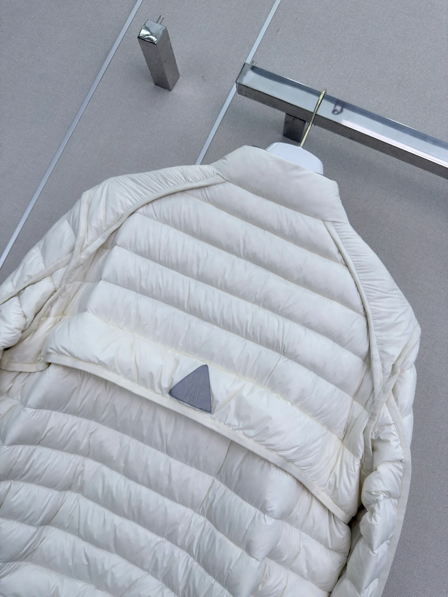 Куртки И Пуховики Женские Moncler 17919453
