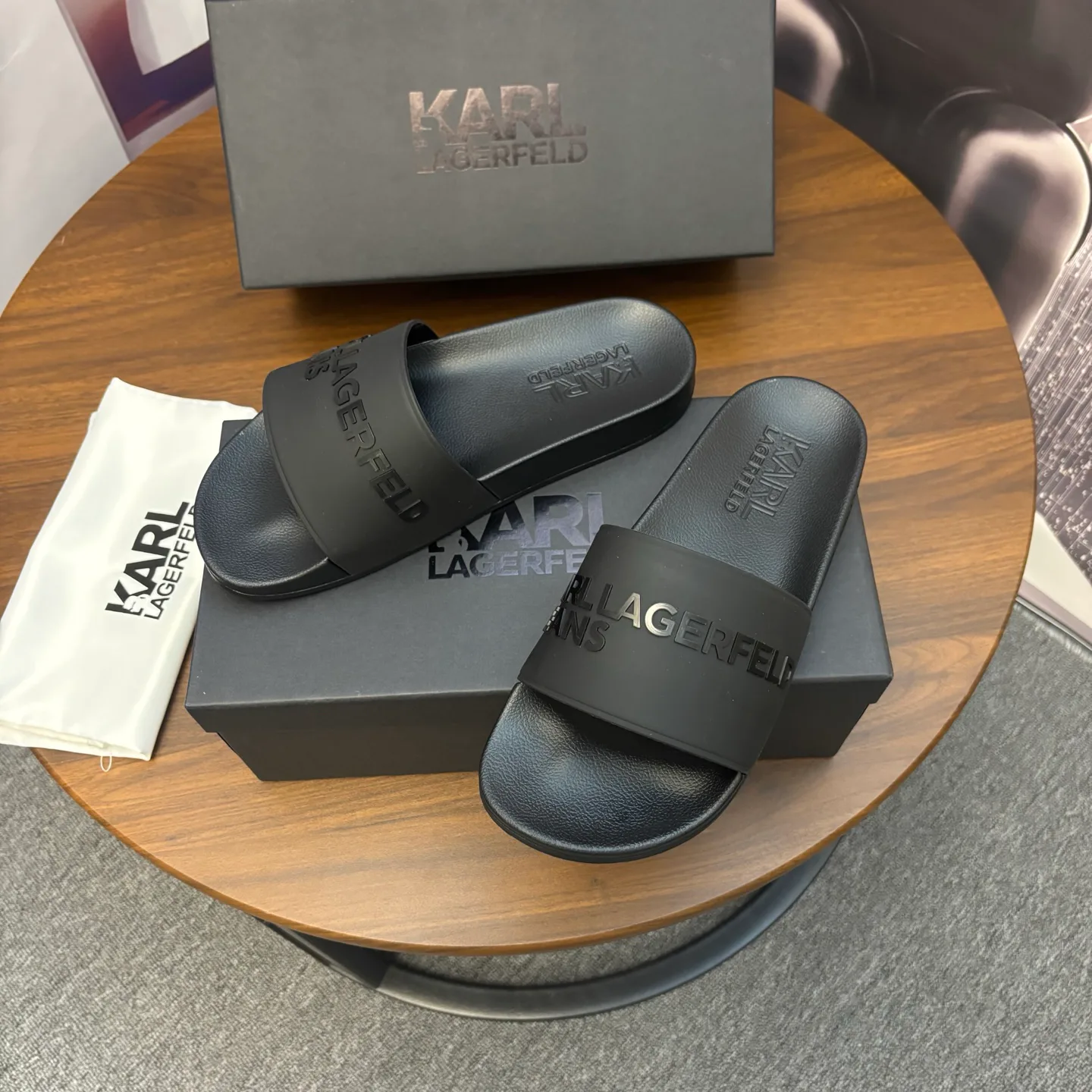 Шлепанцы Женские Karl Lagerfeld 11001538