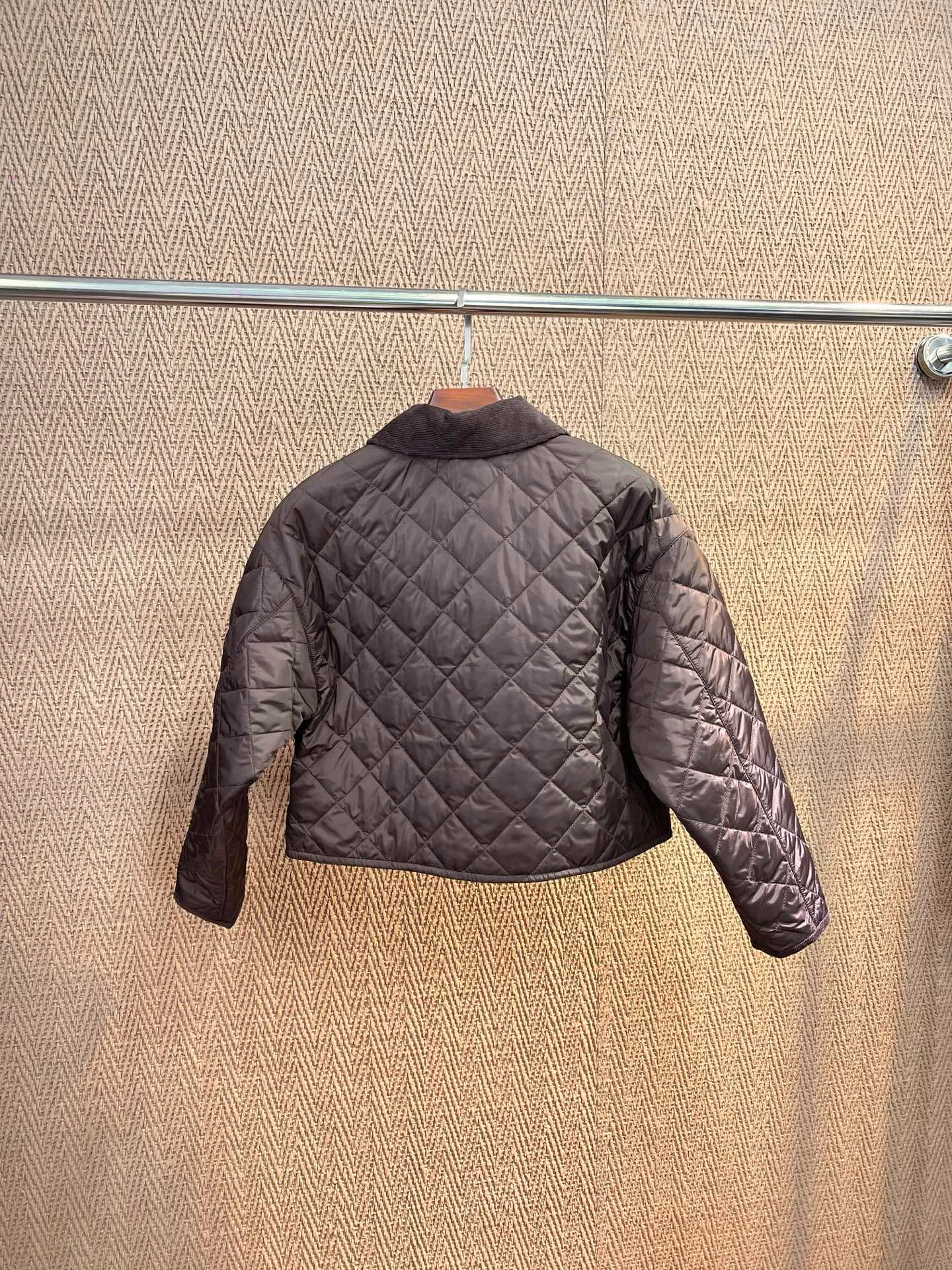 Куртки И Пуховики Женские Prada 18324202