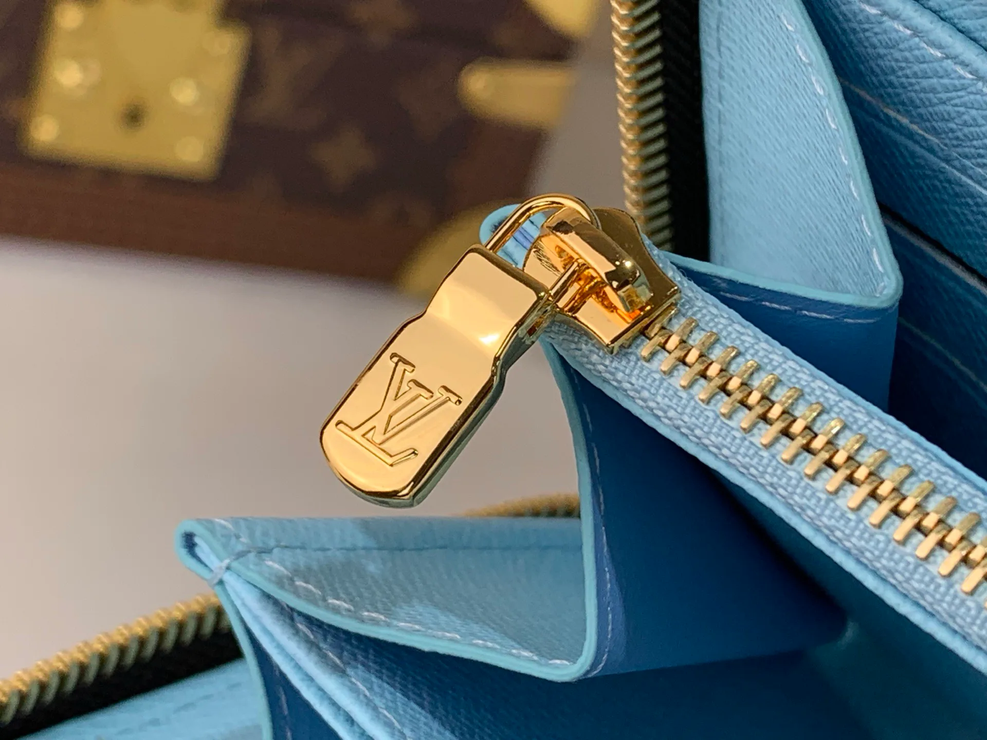 Клатчи Женские Louis Vuitton 13582756