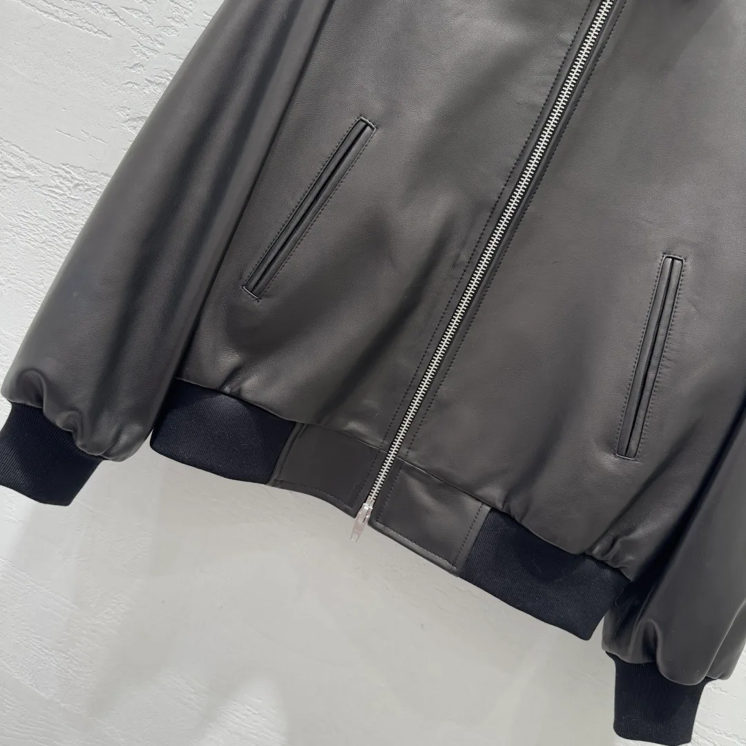 Кожаные Куртки И Дублёнки Женские Celine 11232073