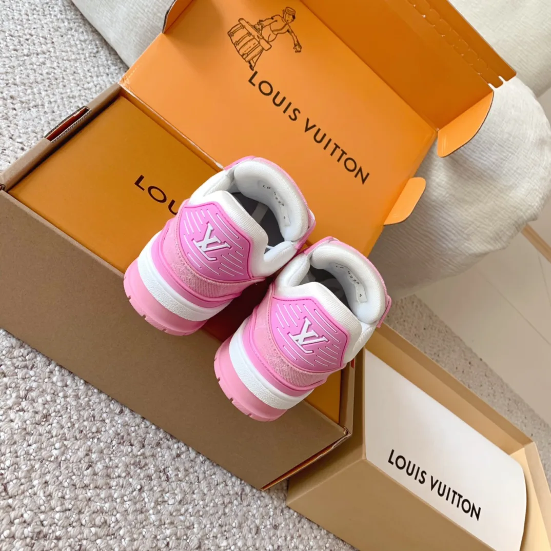 Кроссовки Женские Louis Vuitton 10290669