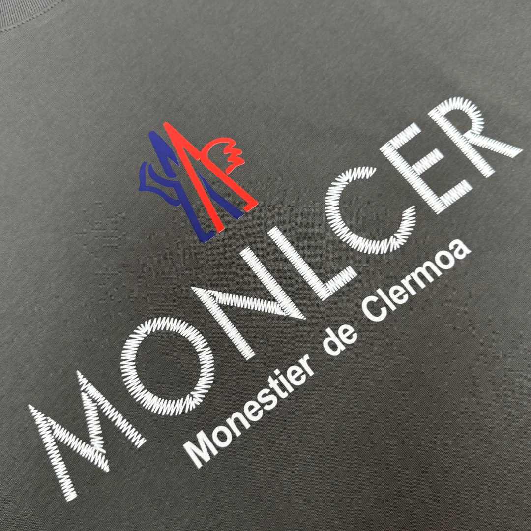 Футболки Женские Moncler 10201187