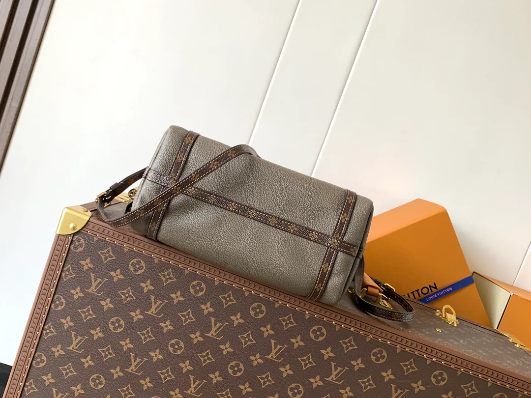 Классические Сумки Женские Louis Vuitton 11394899
