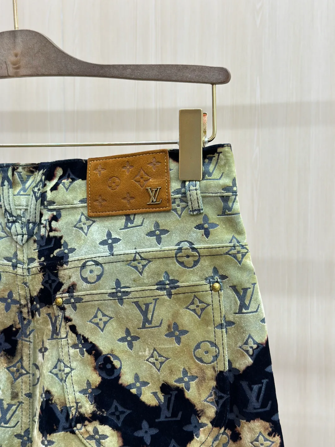 Джинсы Мужские Louis Vuitton 18599308