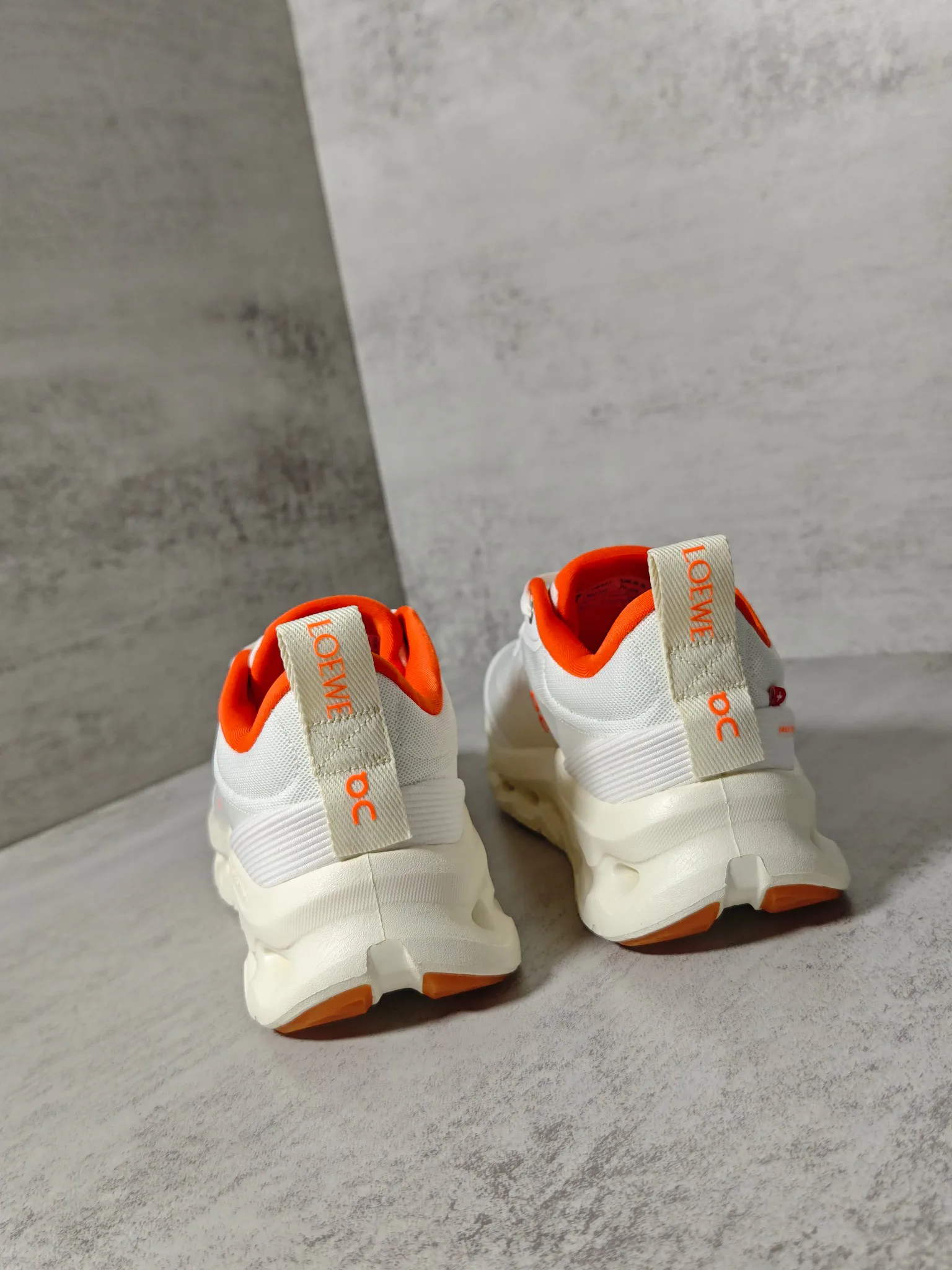 Кроссовки Женские Loewe 108288