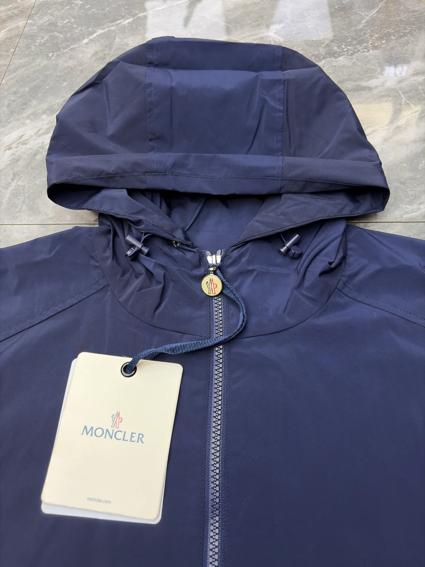 Куртки И Пуховики Мужские Moncler 12712739