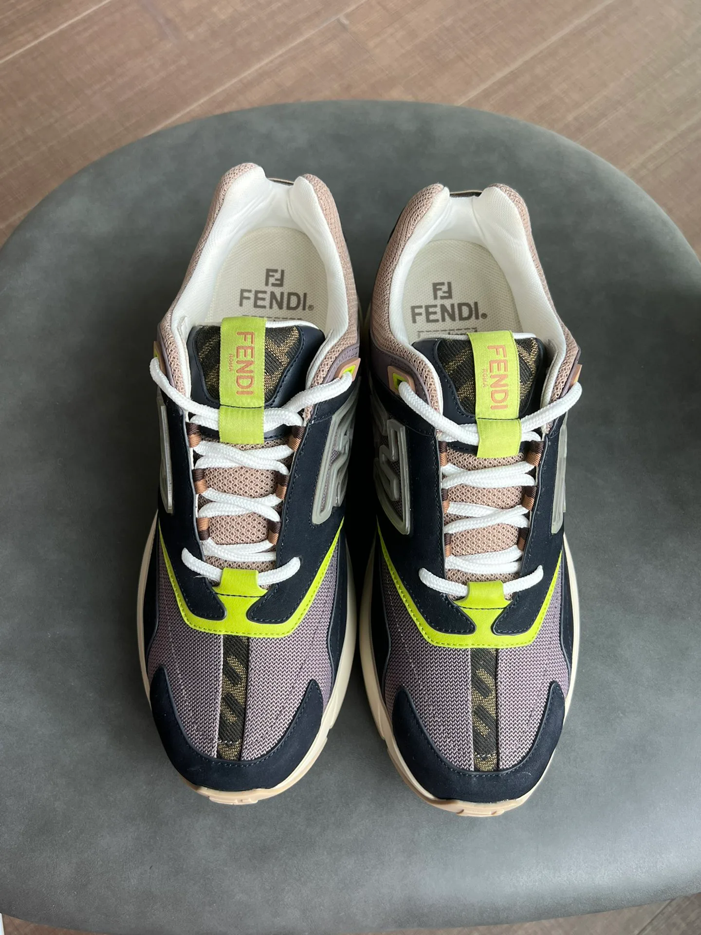 Кроссовки Женские Fendi 353520