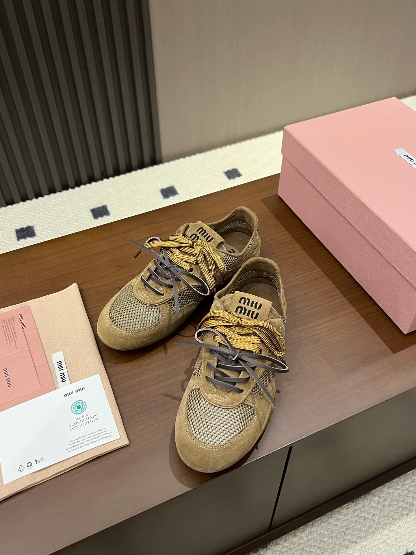 Кроссовки Женские Miu Miu 17968590