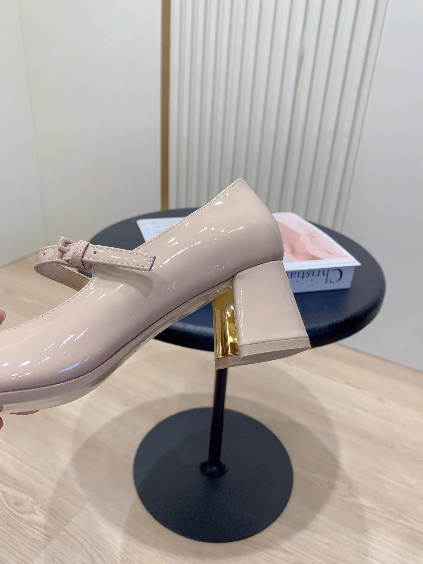 Туфли Женские Louis Vuitton 1834441