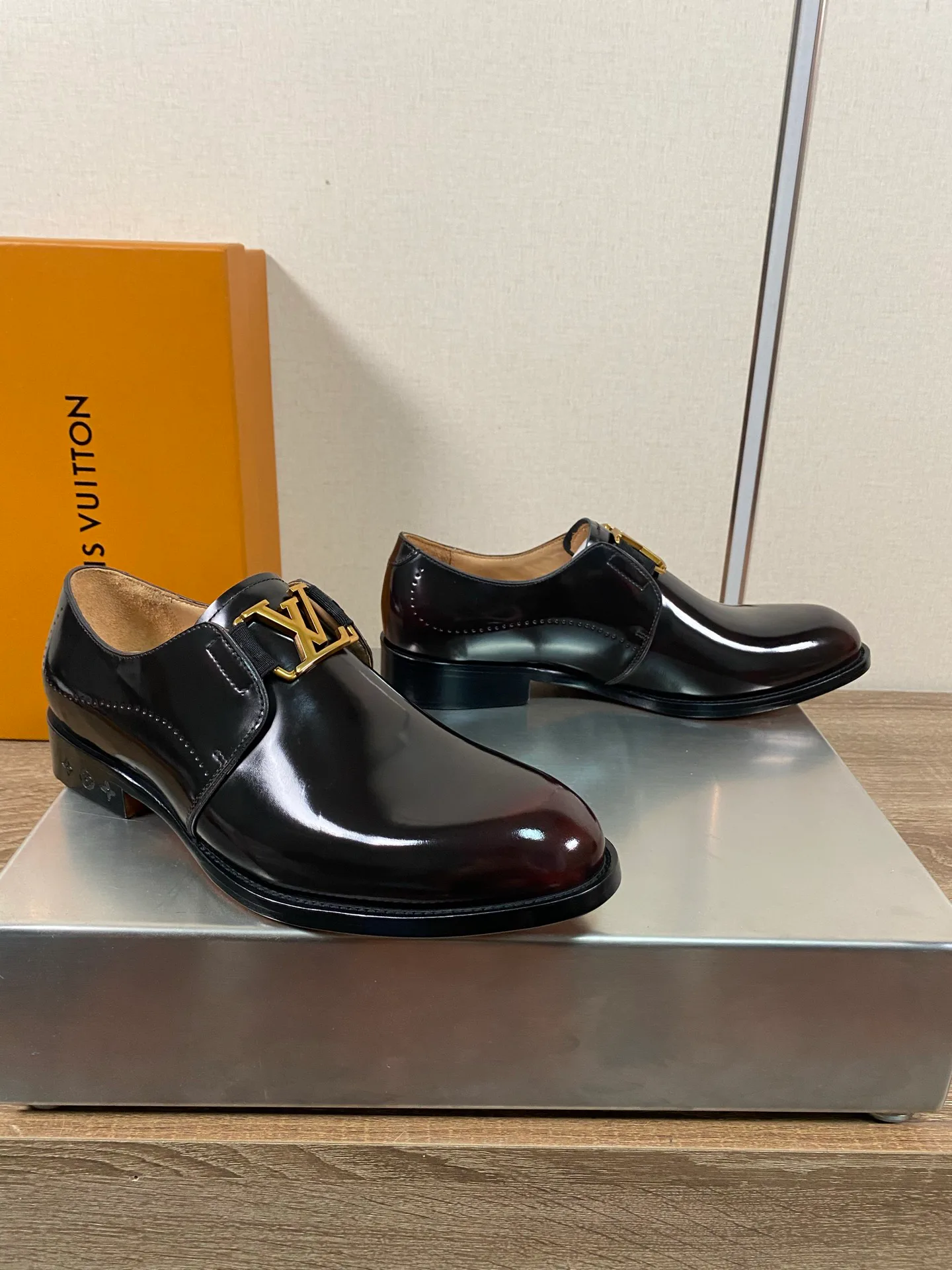 Лоферы И Туфли Мужские Louis Vuitton 18078686