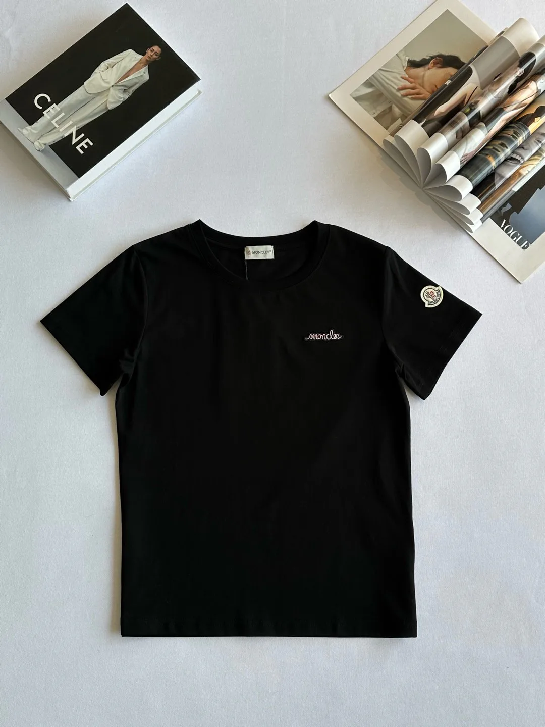 Футболки Женские Moncler 1643247
