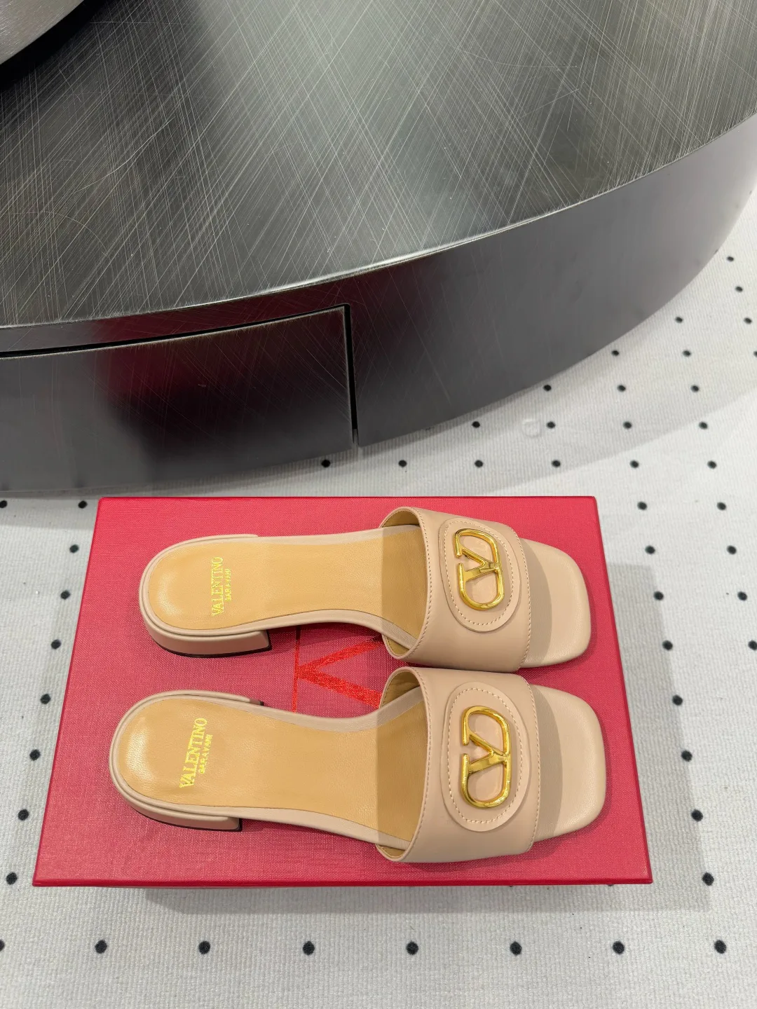 Шлепанцы Женские Valentino 32448
