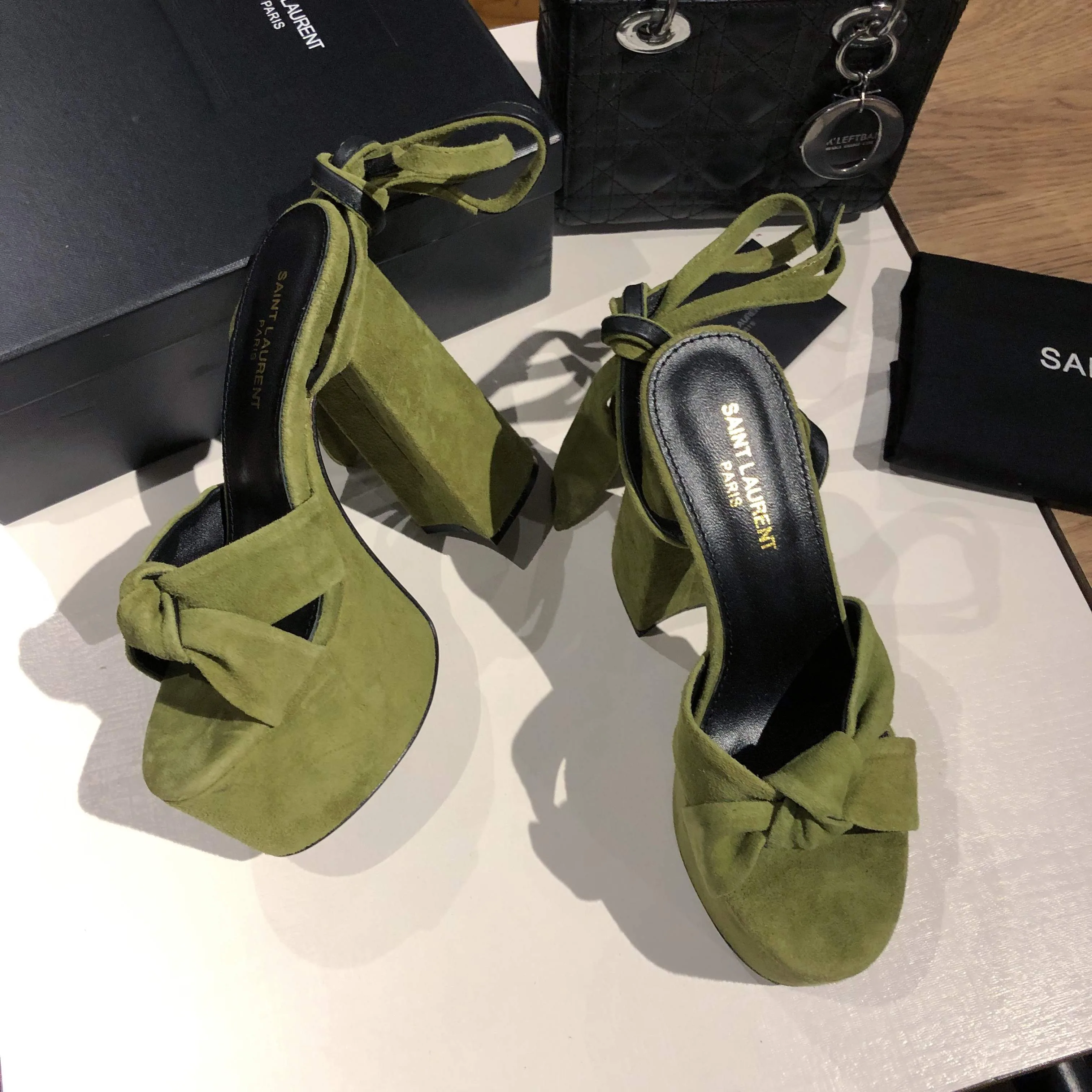 Босоножки Женские Saint Laurent 11220445