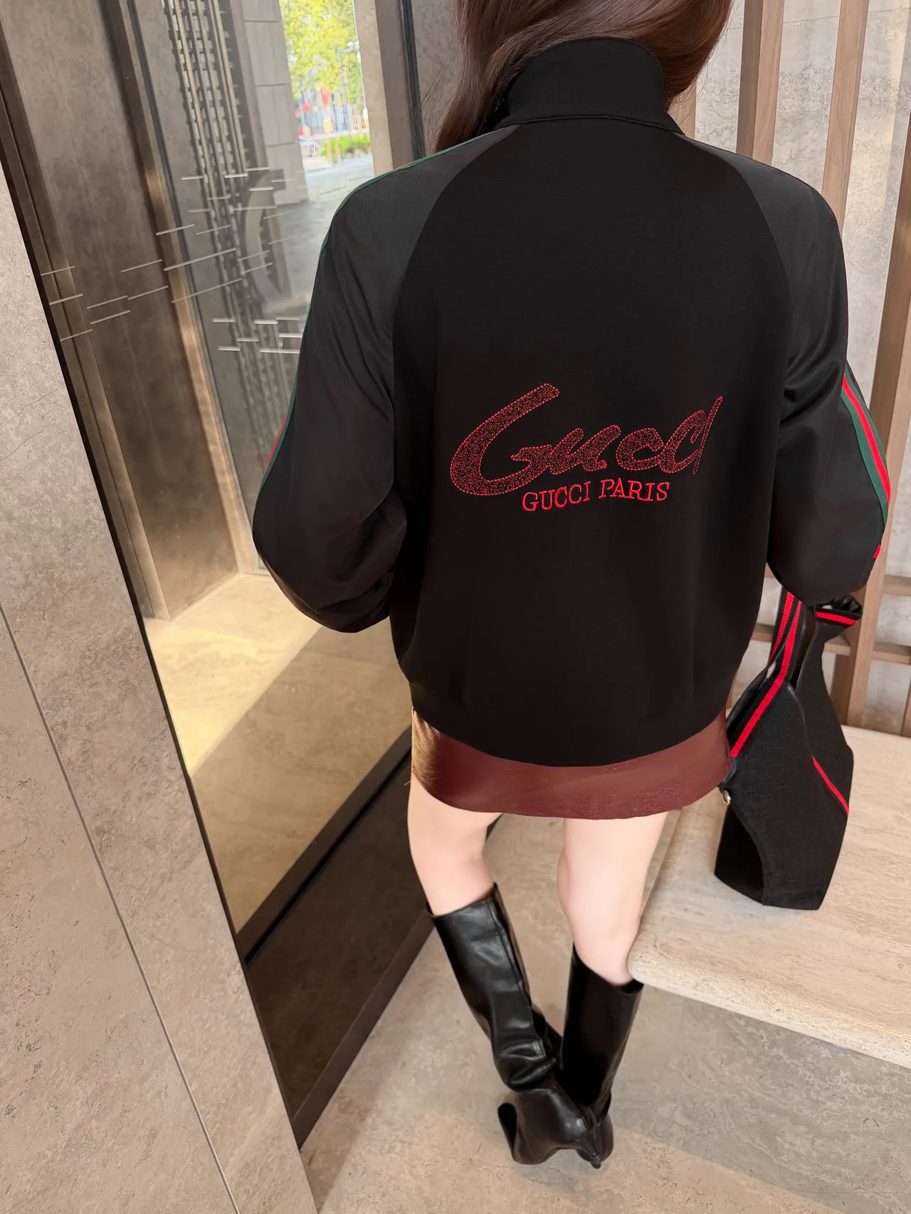 Куртки И Пуховики Женские Gucci 18962475