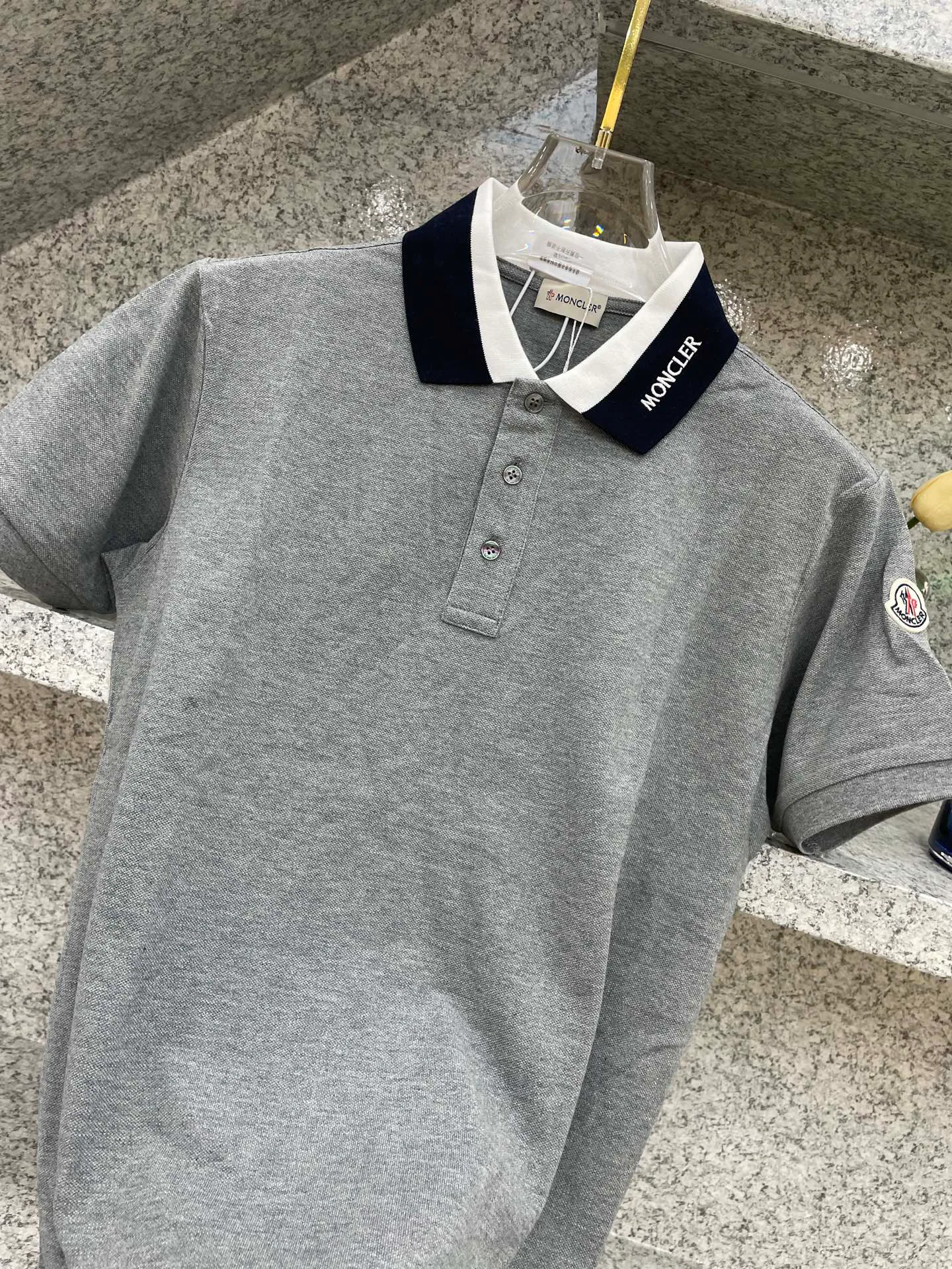 Футболки Женские Moncler 33914