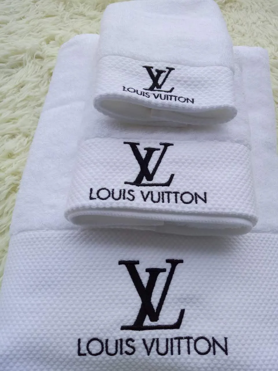 Текстиль Louis Vuitton 281210