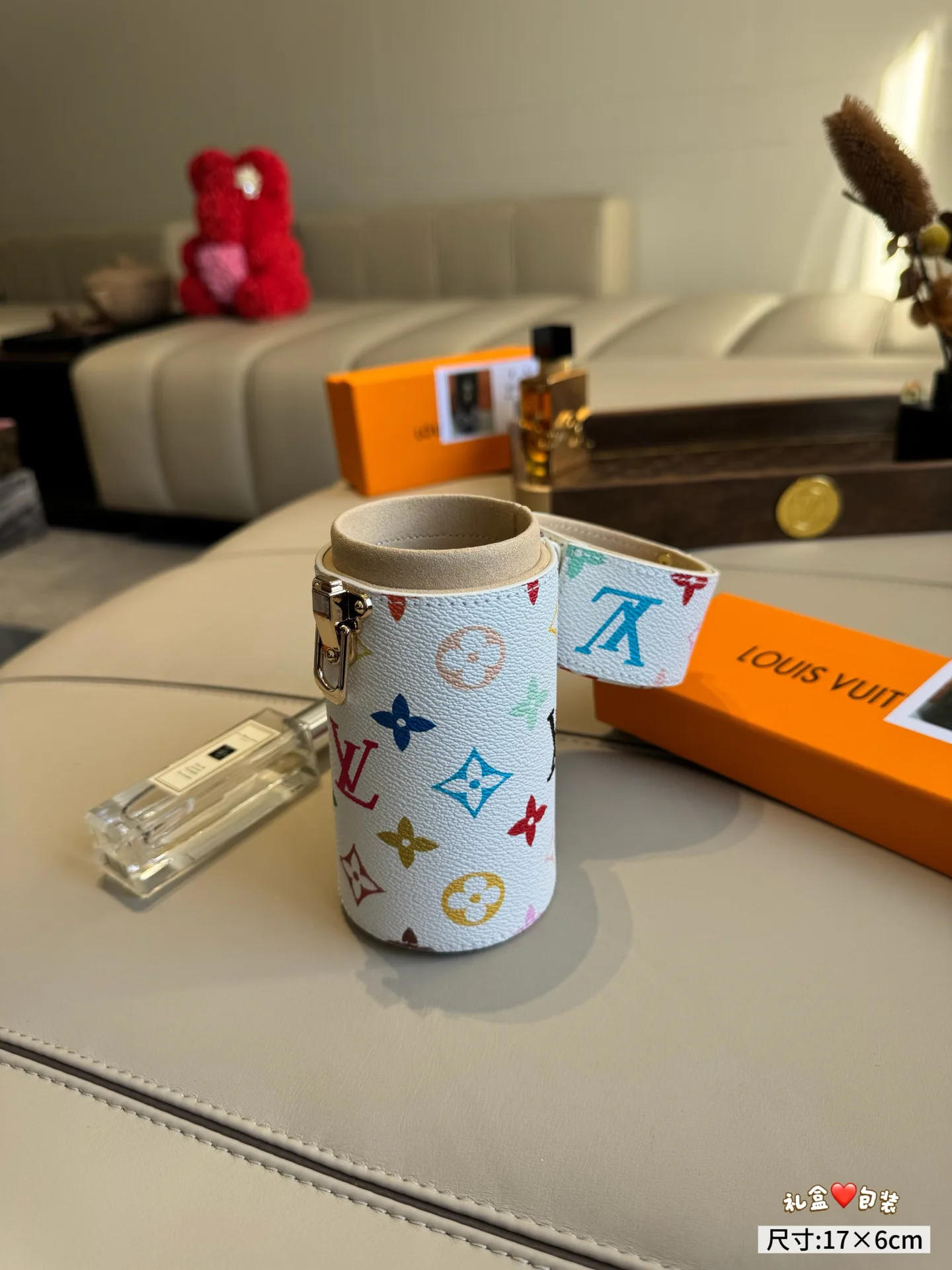 Клатчи Женские Louis Vuitton 18325430