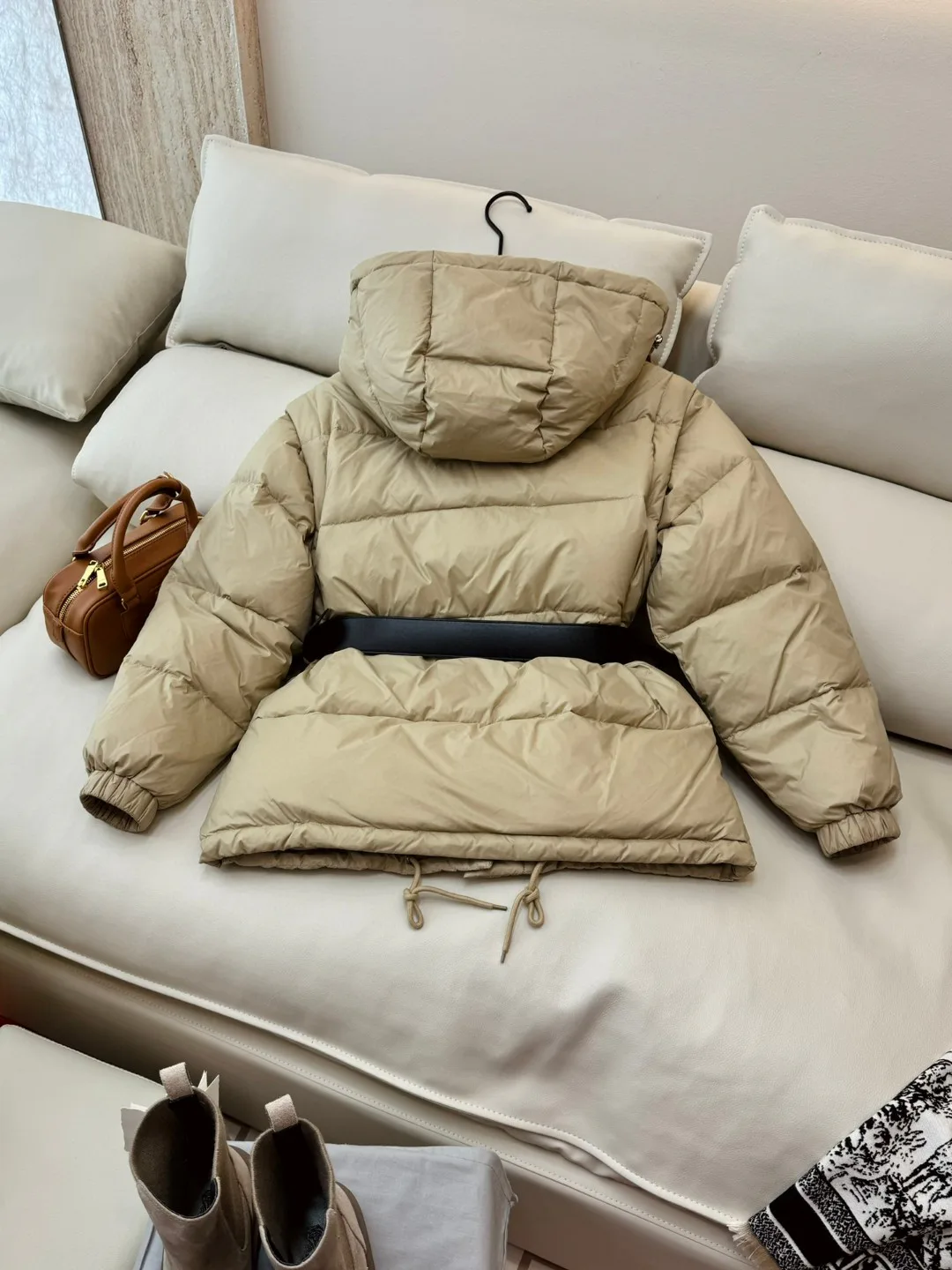 Пуховики Женские Prada 2102