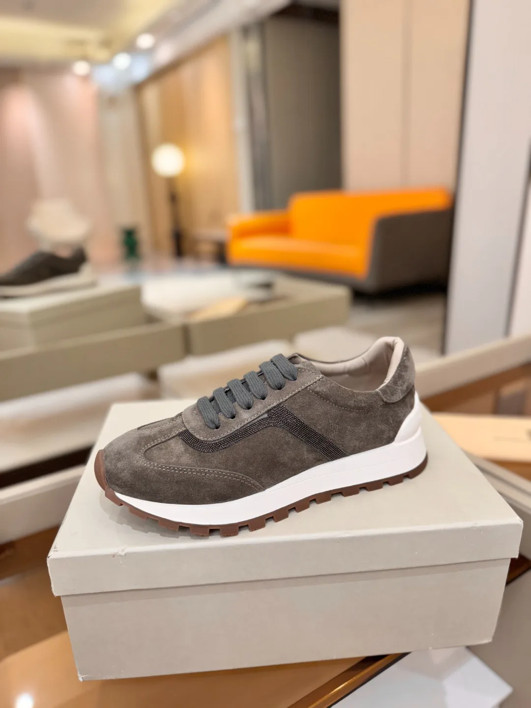 Кроссовки Женские Brunello Cucinelli 18813037