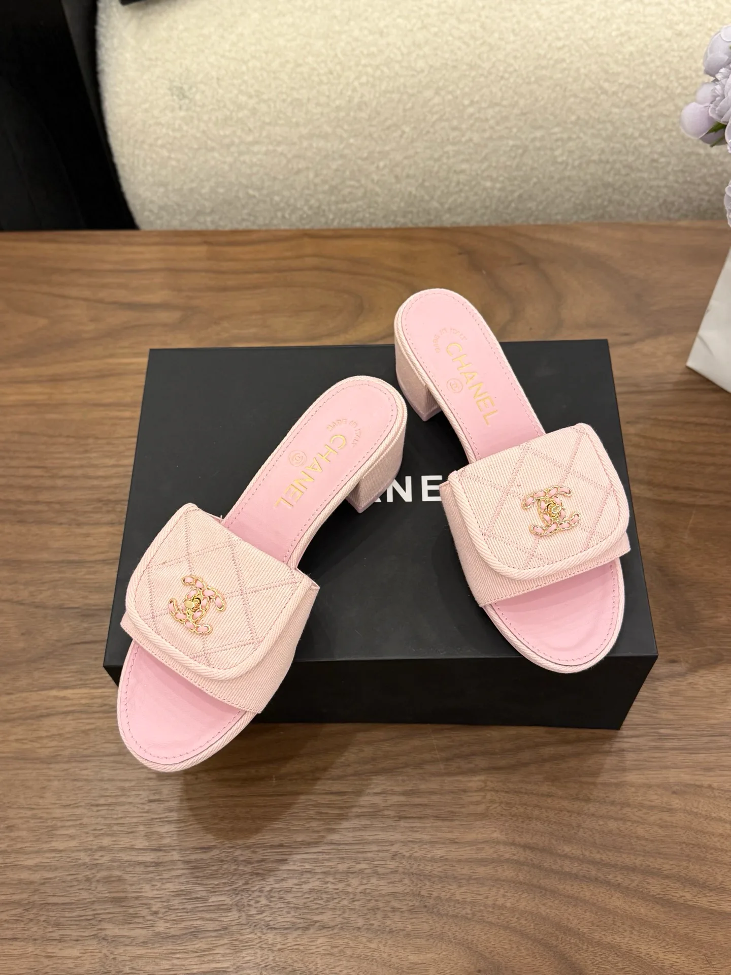 Сандалии Женские Chanel 11559197
