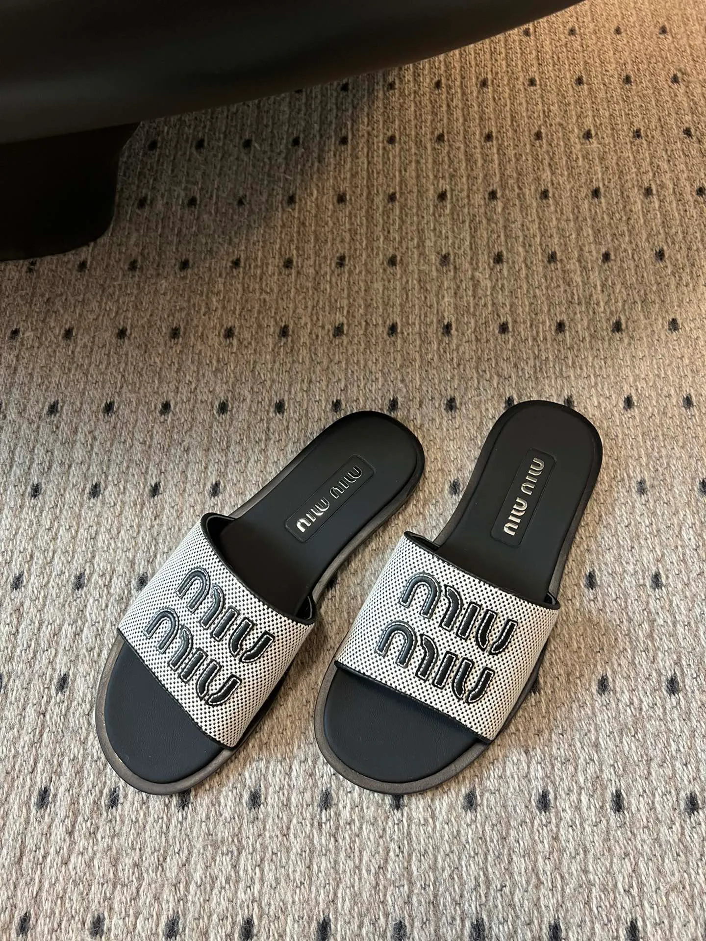 Шлепанцы Женские Miu Miu 13023