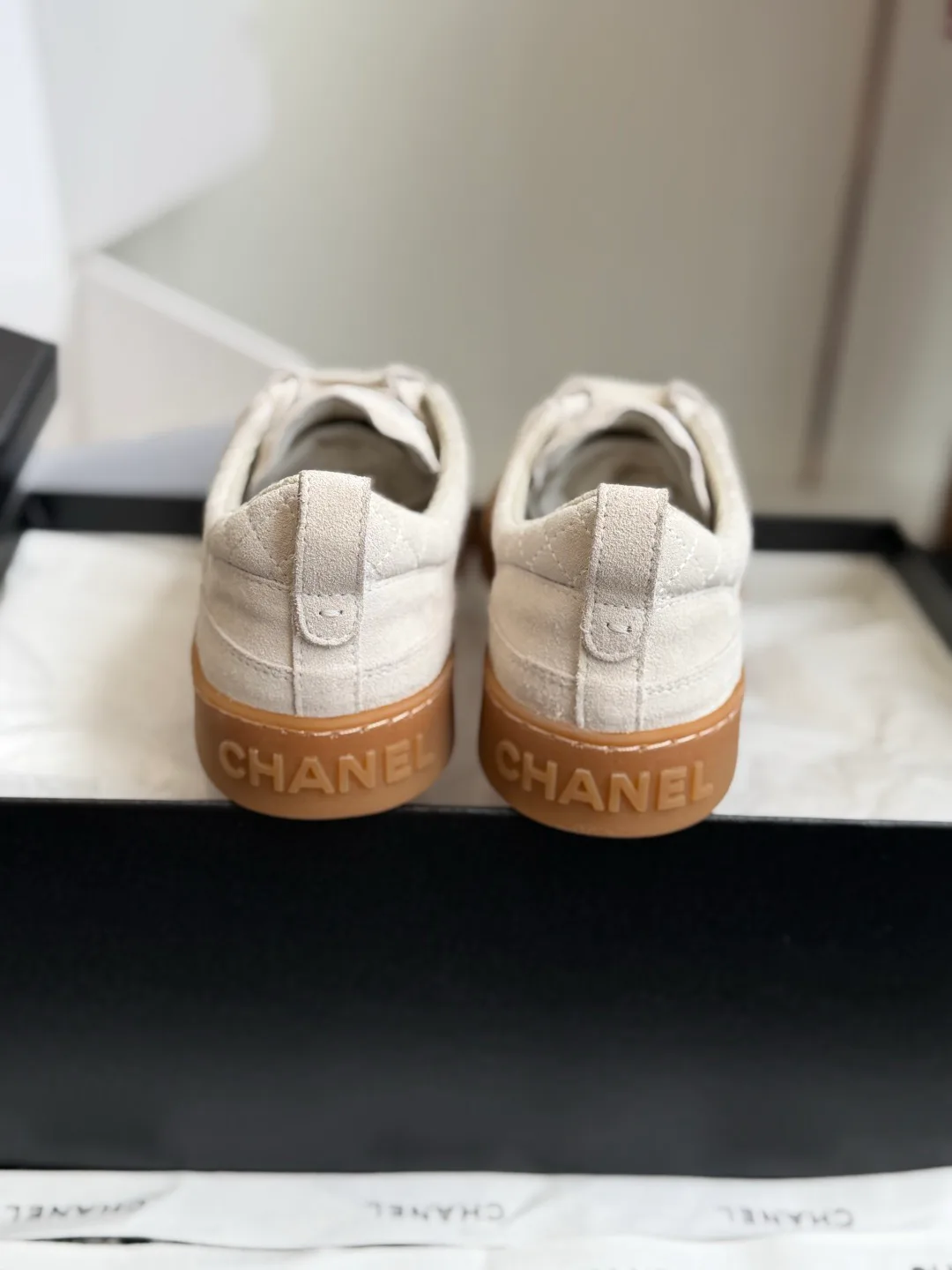 Кроссовки Женские Chanel 17740566