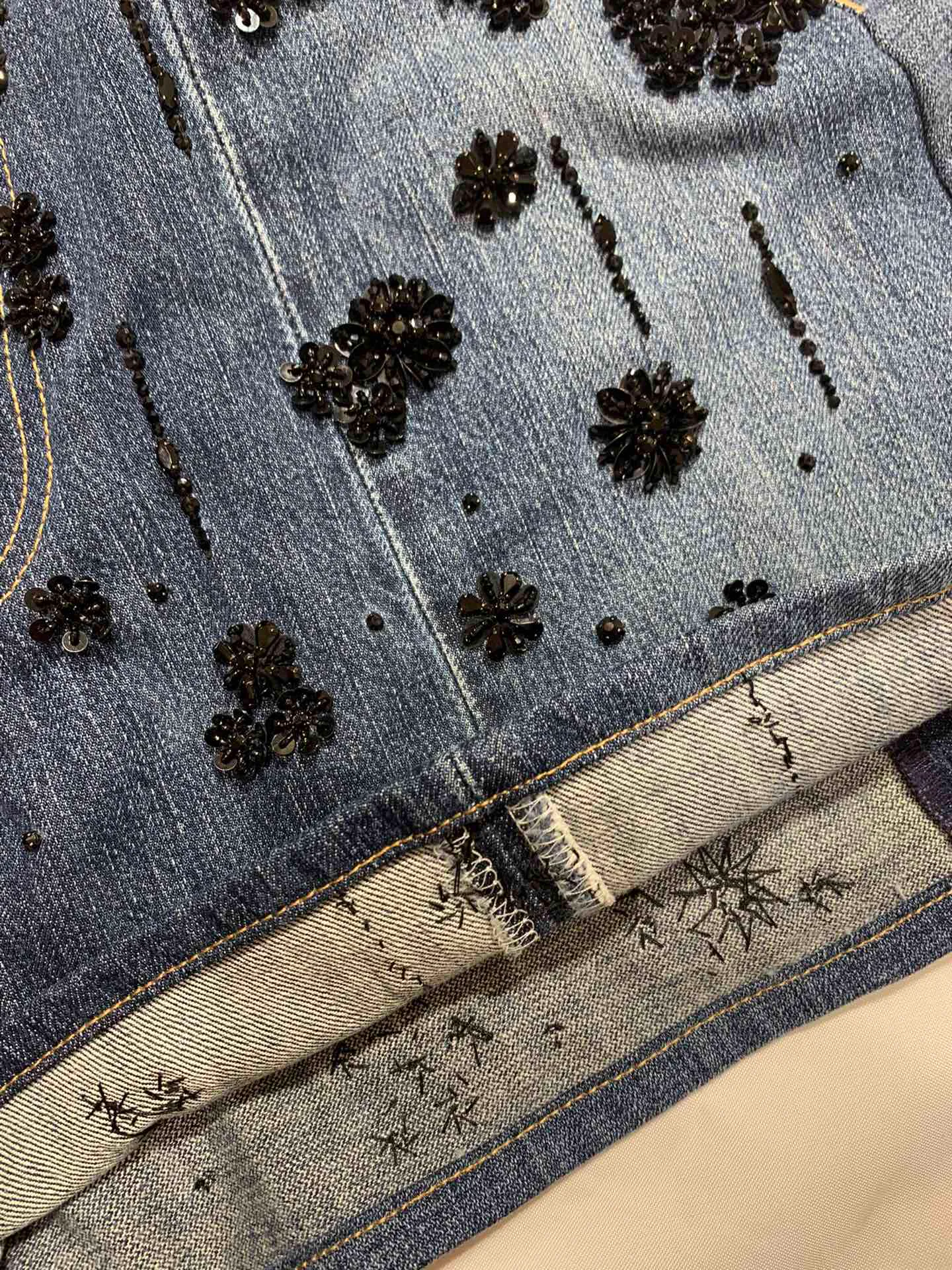 Шорты Женские Miu Miu 26422