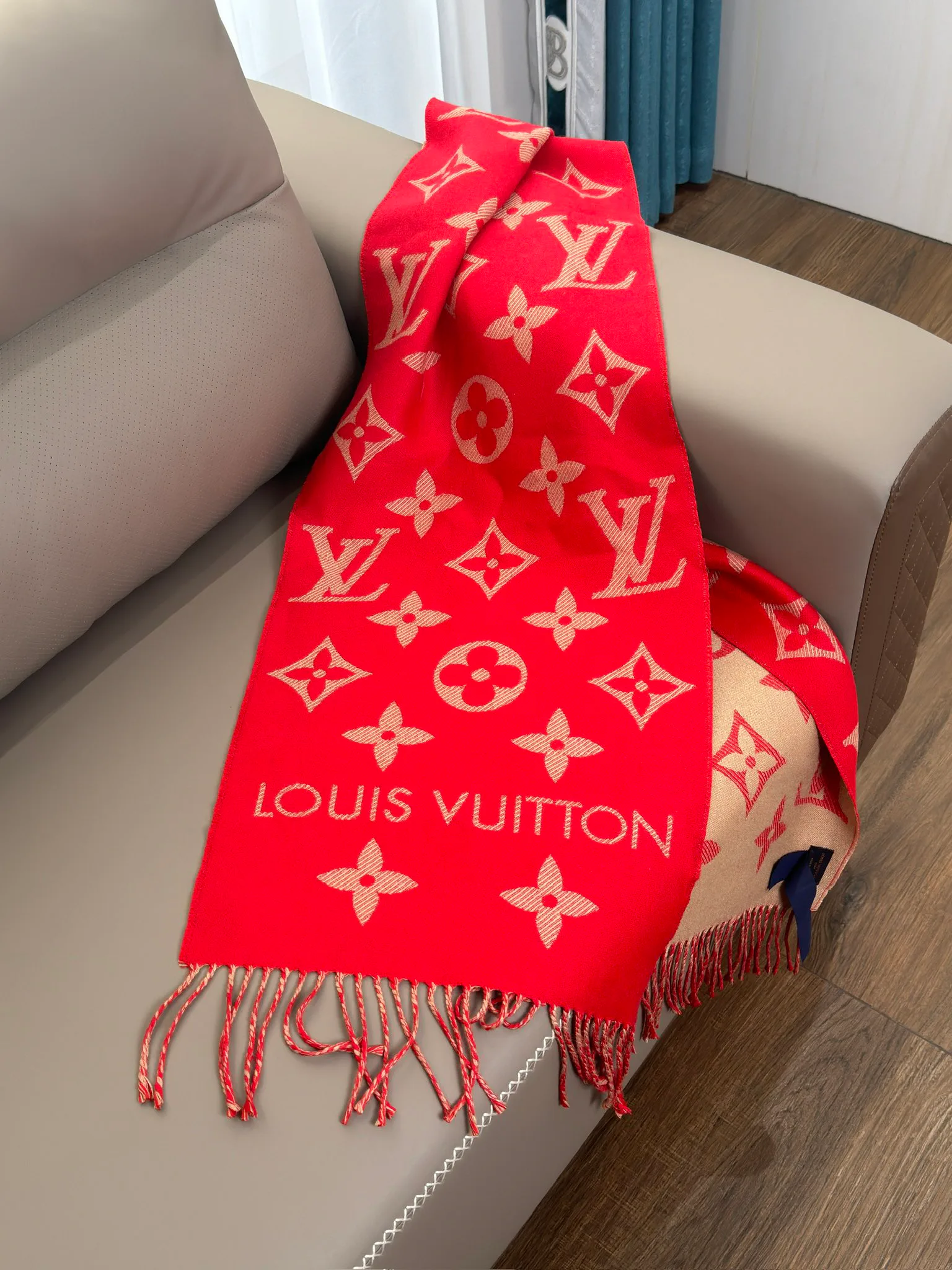 Шарфы Louis Vuitton 964469