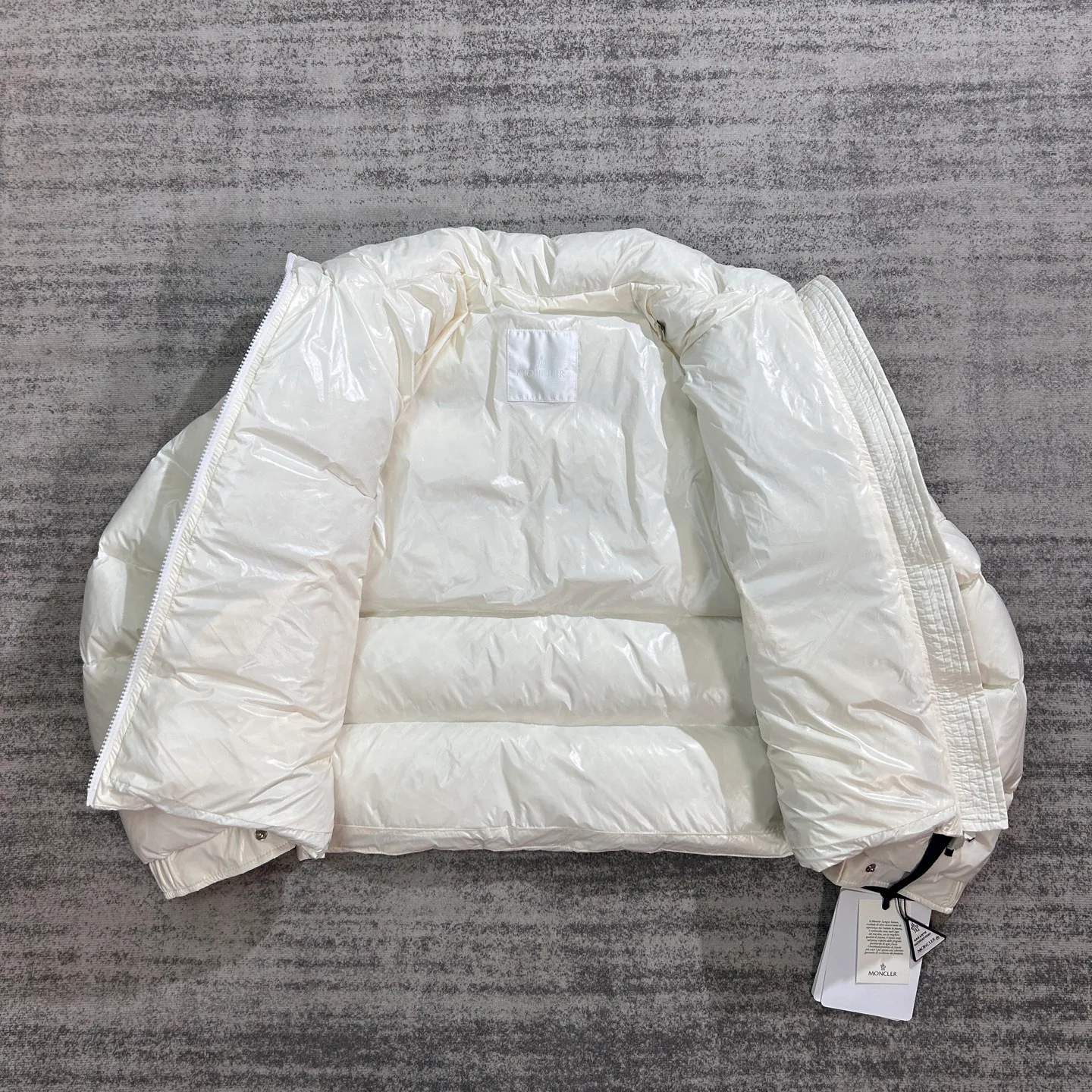 Куртки И Пуховики Женские Moncler 18725434