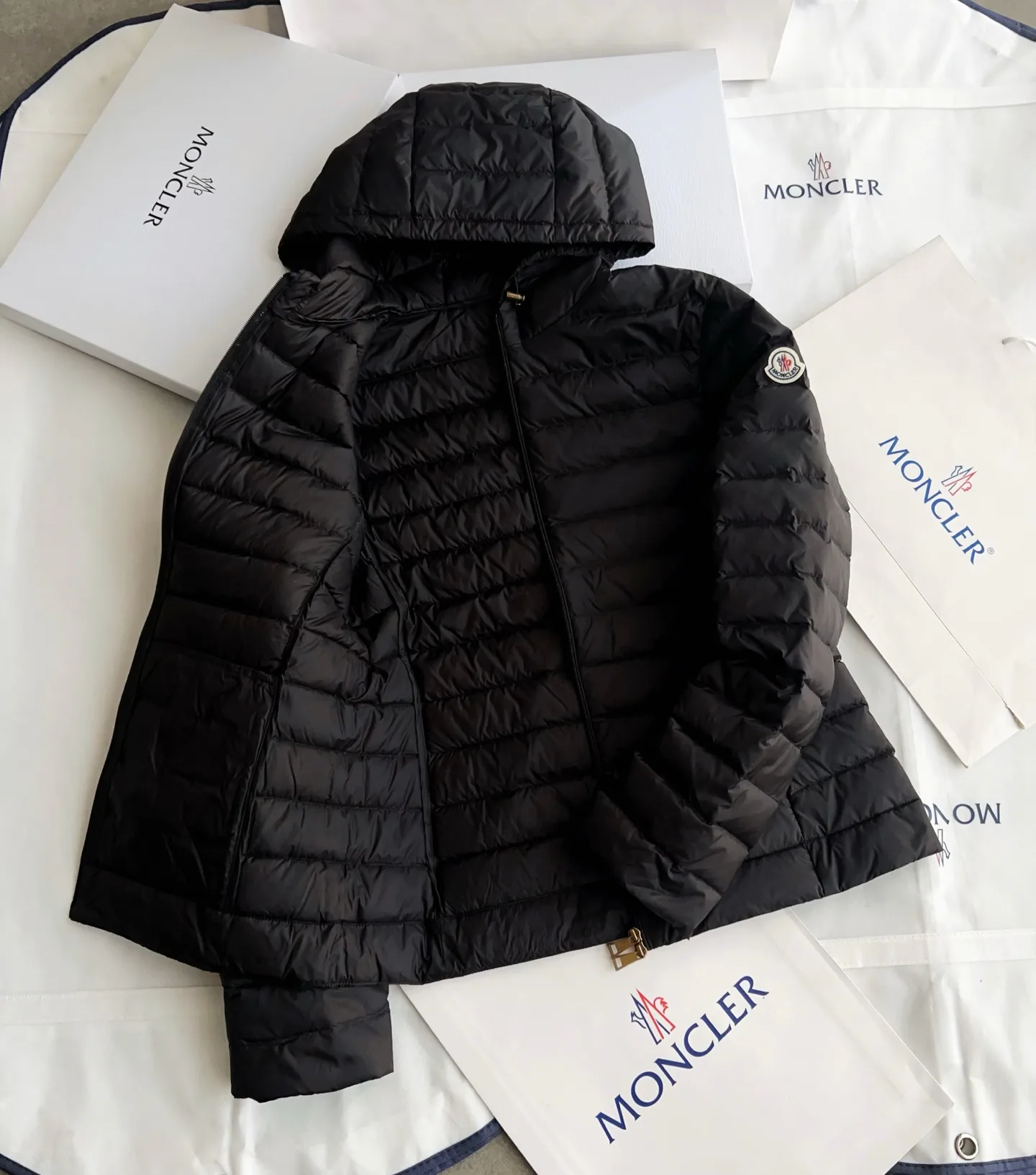 Куртки И Пуховики Женские Moncler 19417522