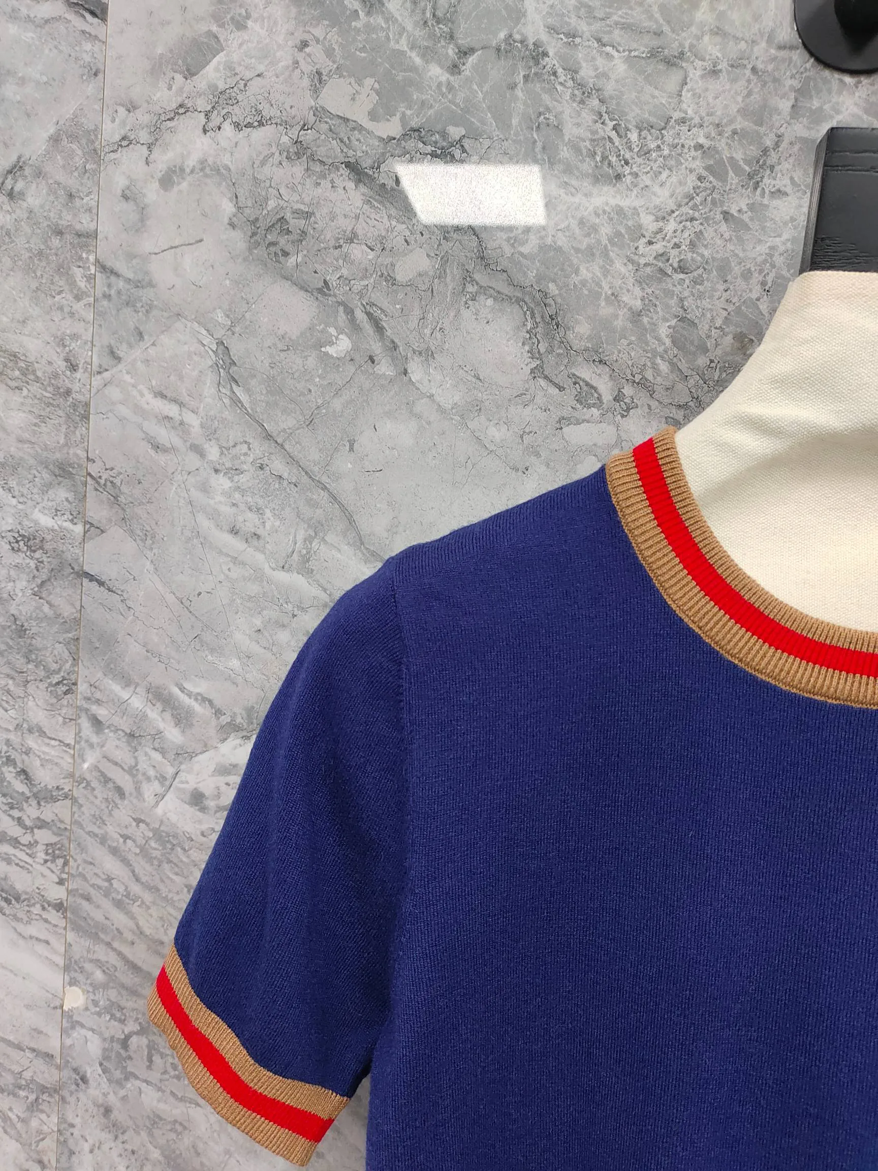 Джемперы И Свитеры Женские Chanel 10885817