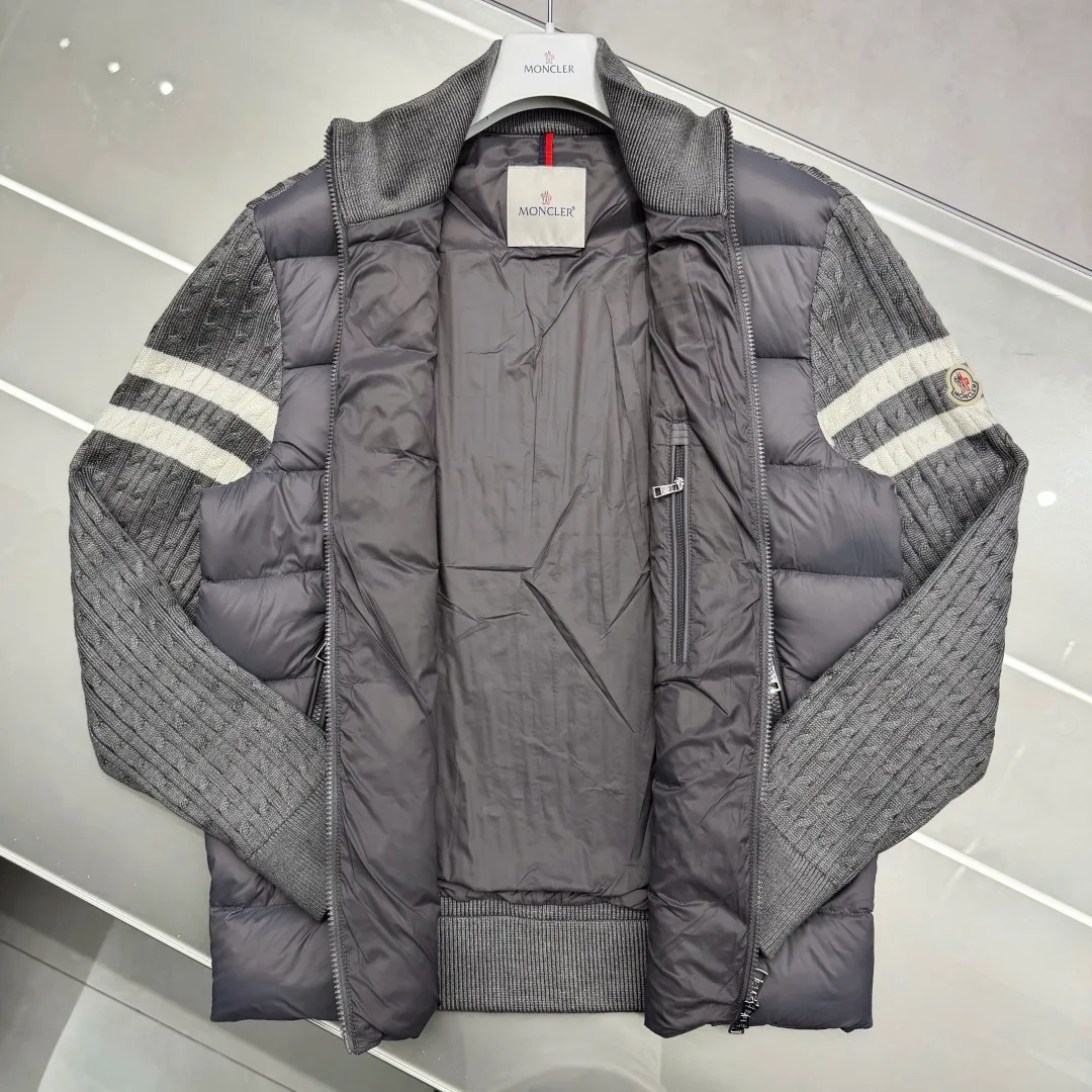 Куртки И Пуховики Мужские Moncler 17418475