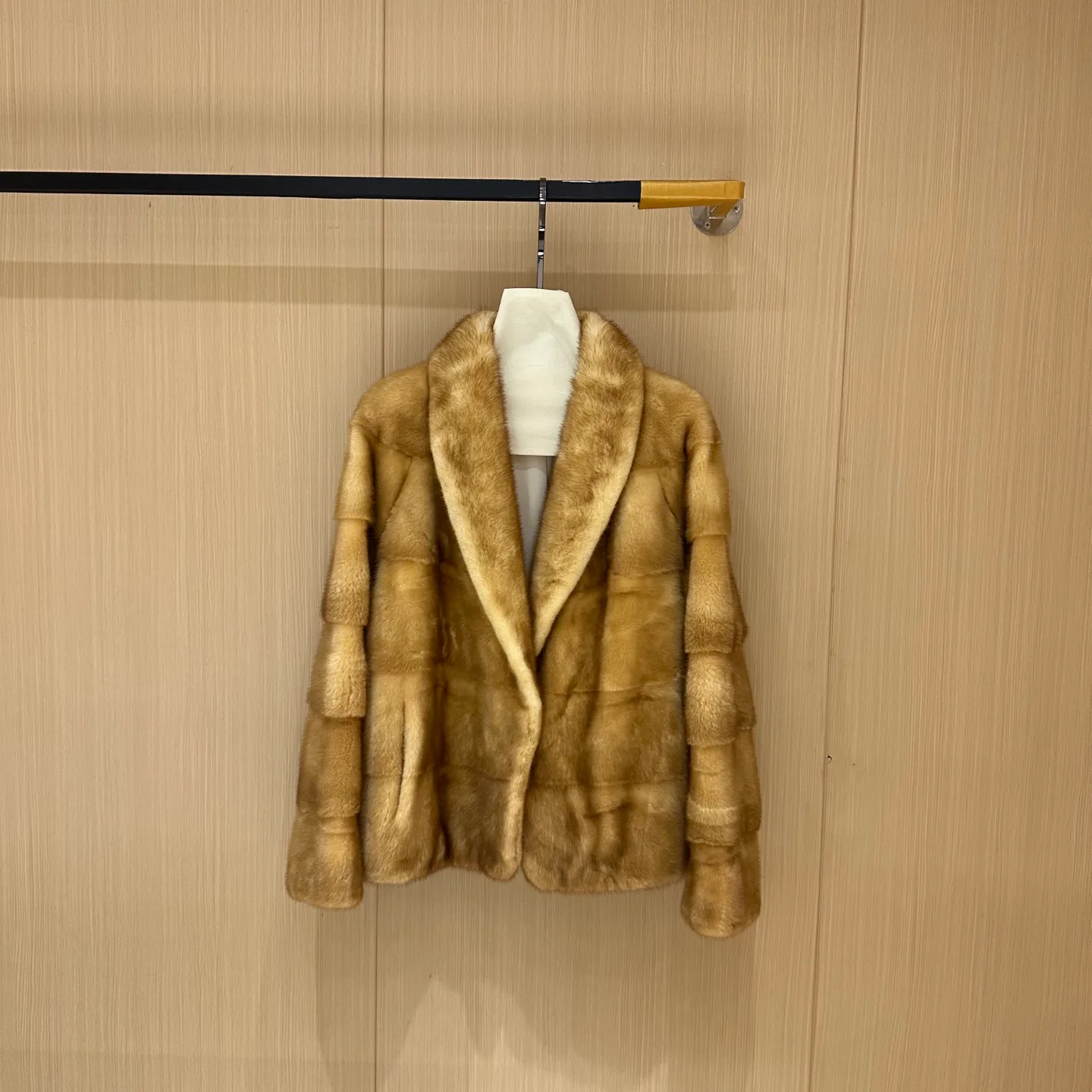 Шубы Женские Fendi 2960241