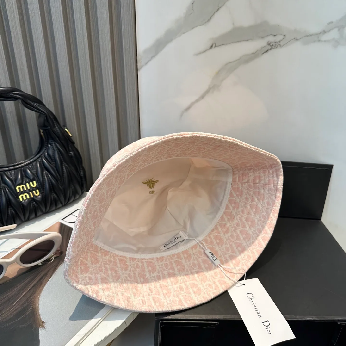 Головные Уборы Christian Dior 13418587