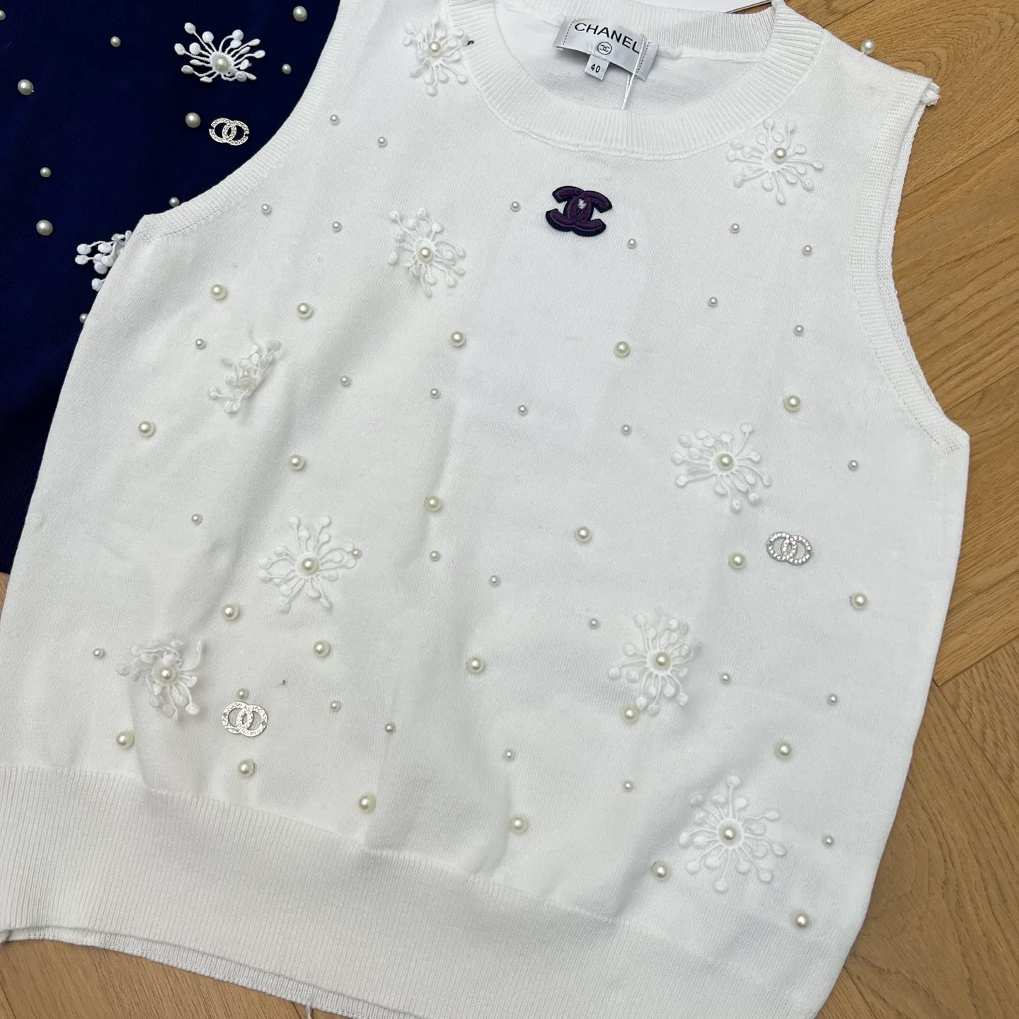 Жилеты Женские Chanel 11586511