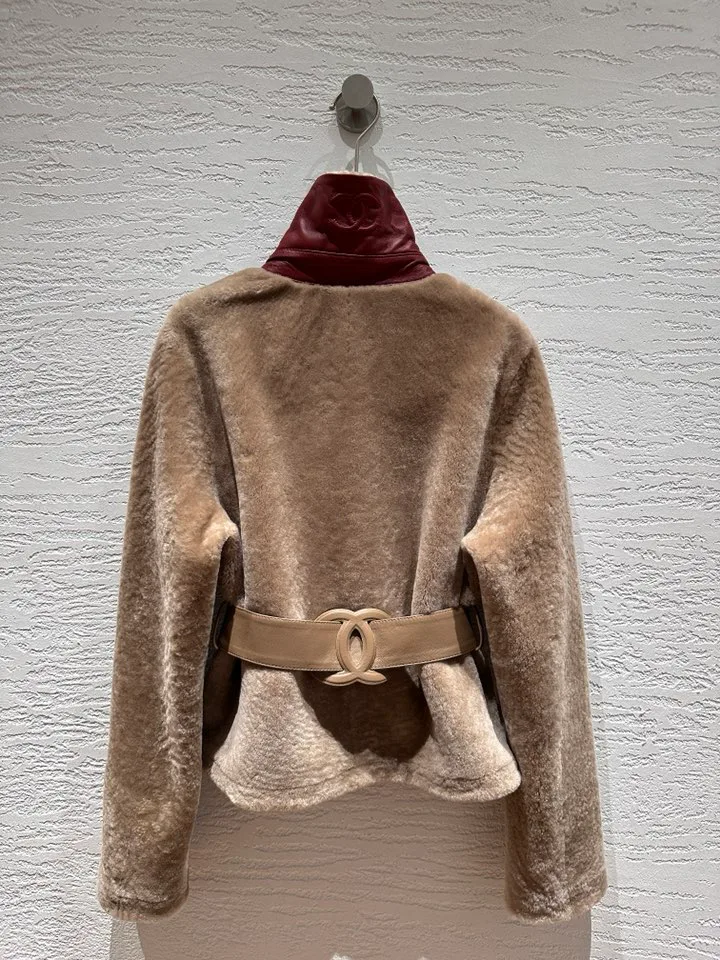 Кожаные Куртки И Дублёнки Женские Chanel 18993211