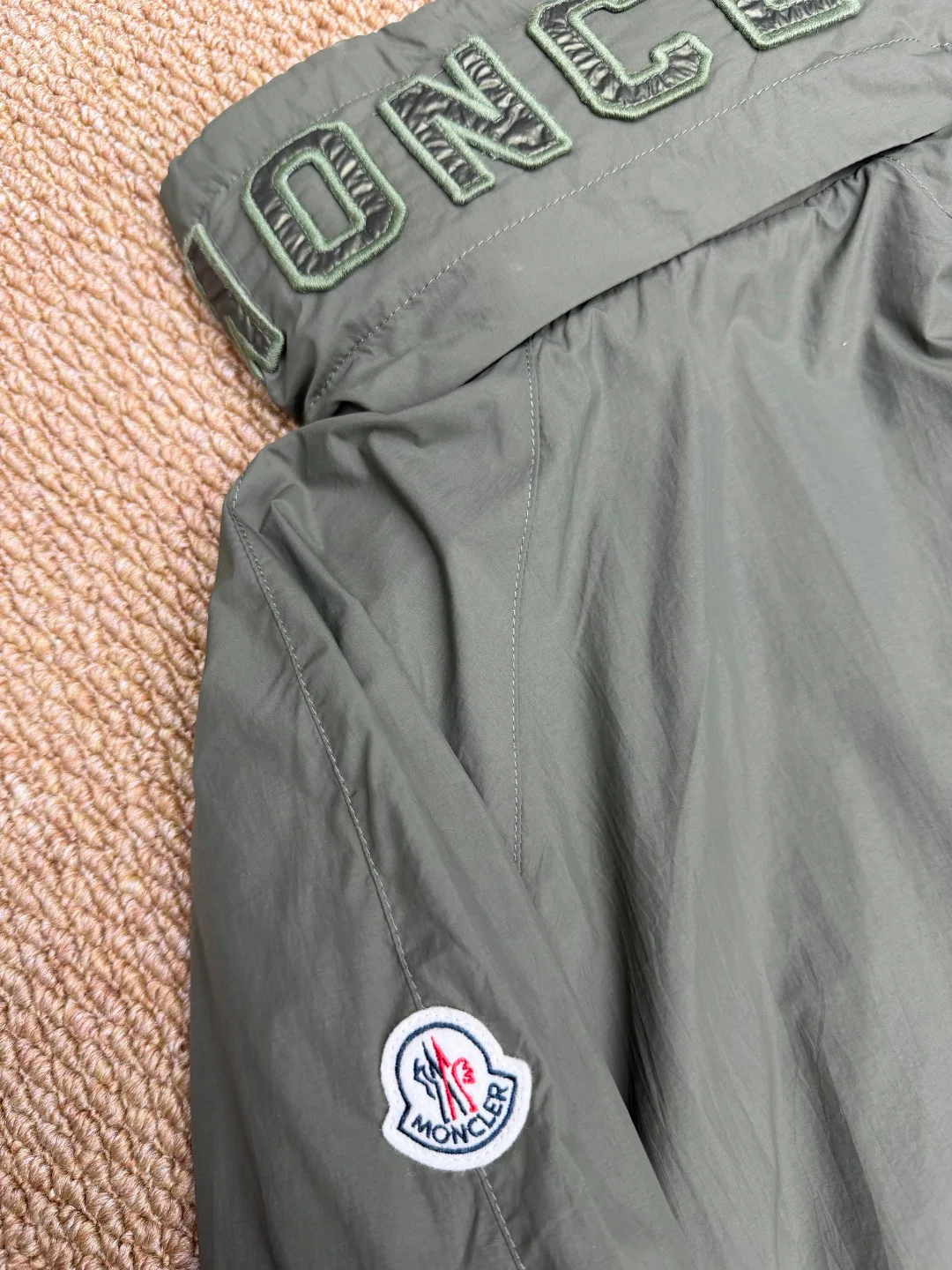 Куртки И Пуховики Женские Moncler 11427063