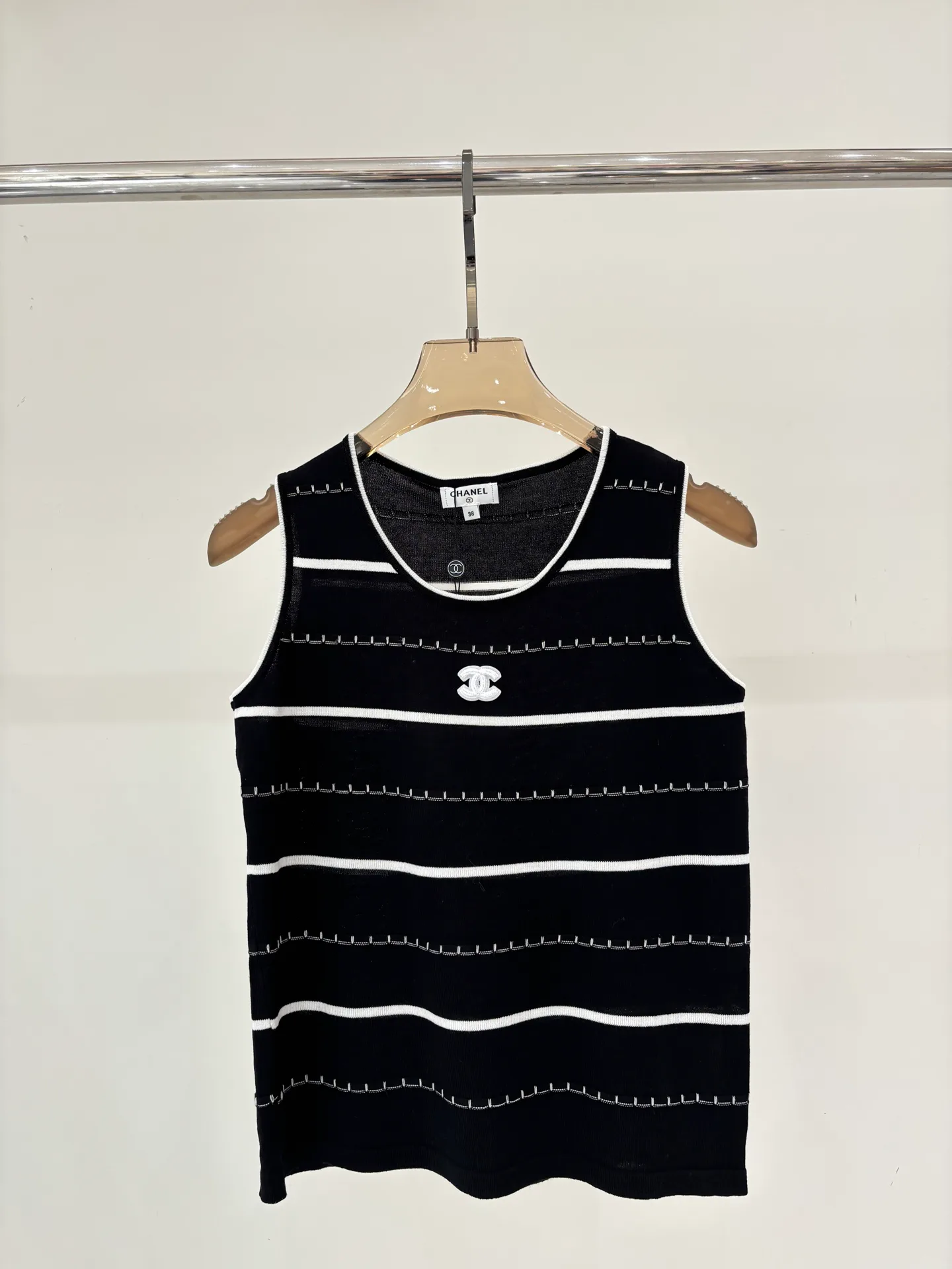 Жилеты Женские Chanel 11239612