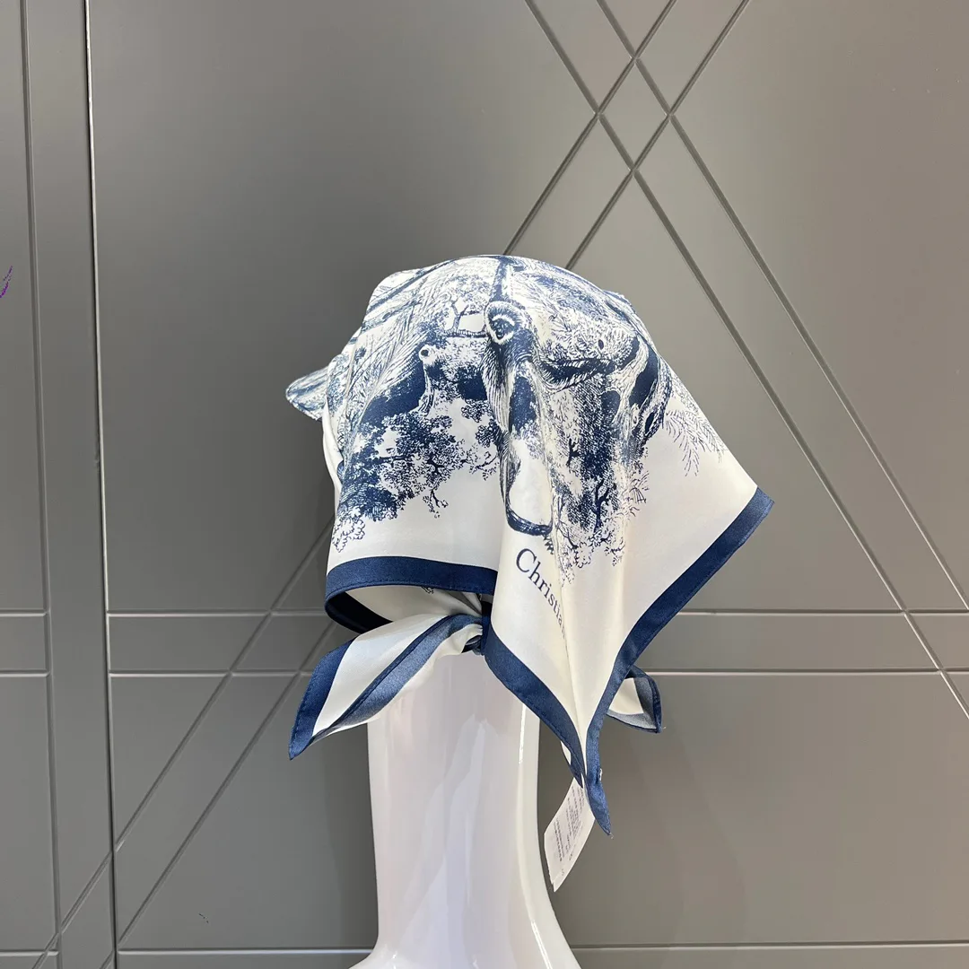 Головные Уборы Christian Dior 242189