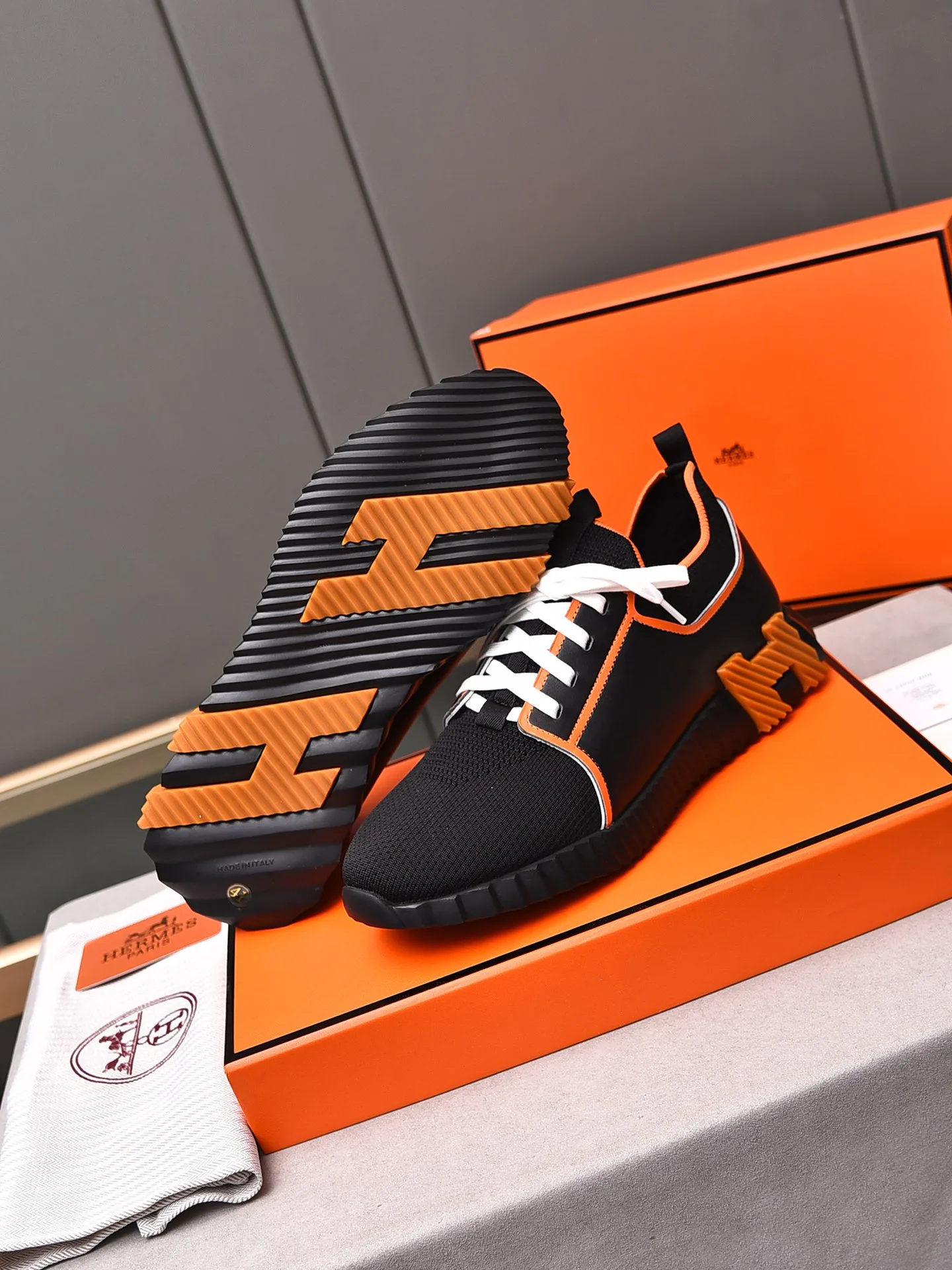 Кроссовки Женские Hermes 1277032